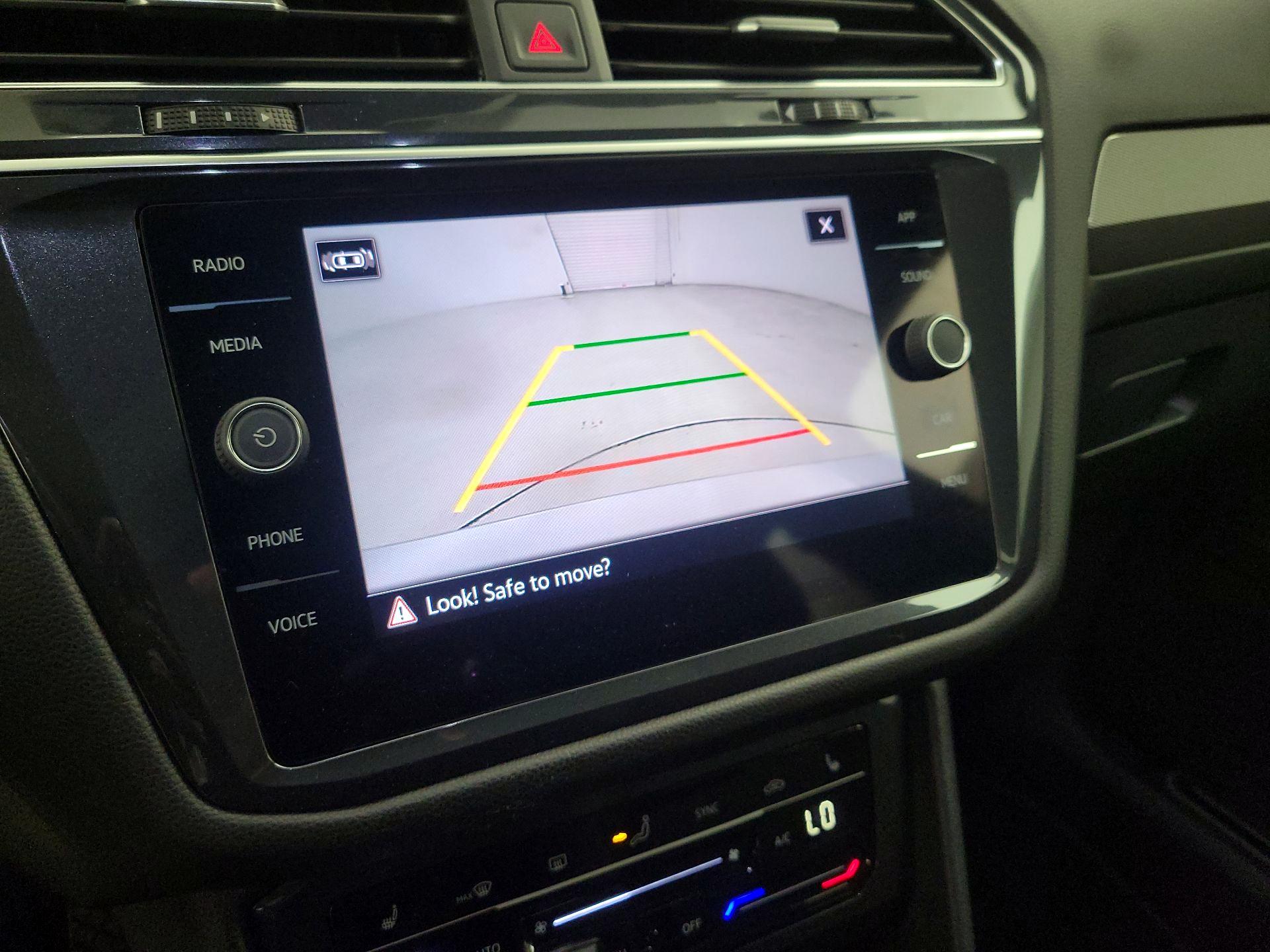 Thumbnail: 2023 Volkswagen Tiguan - 14