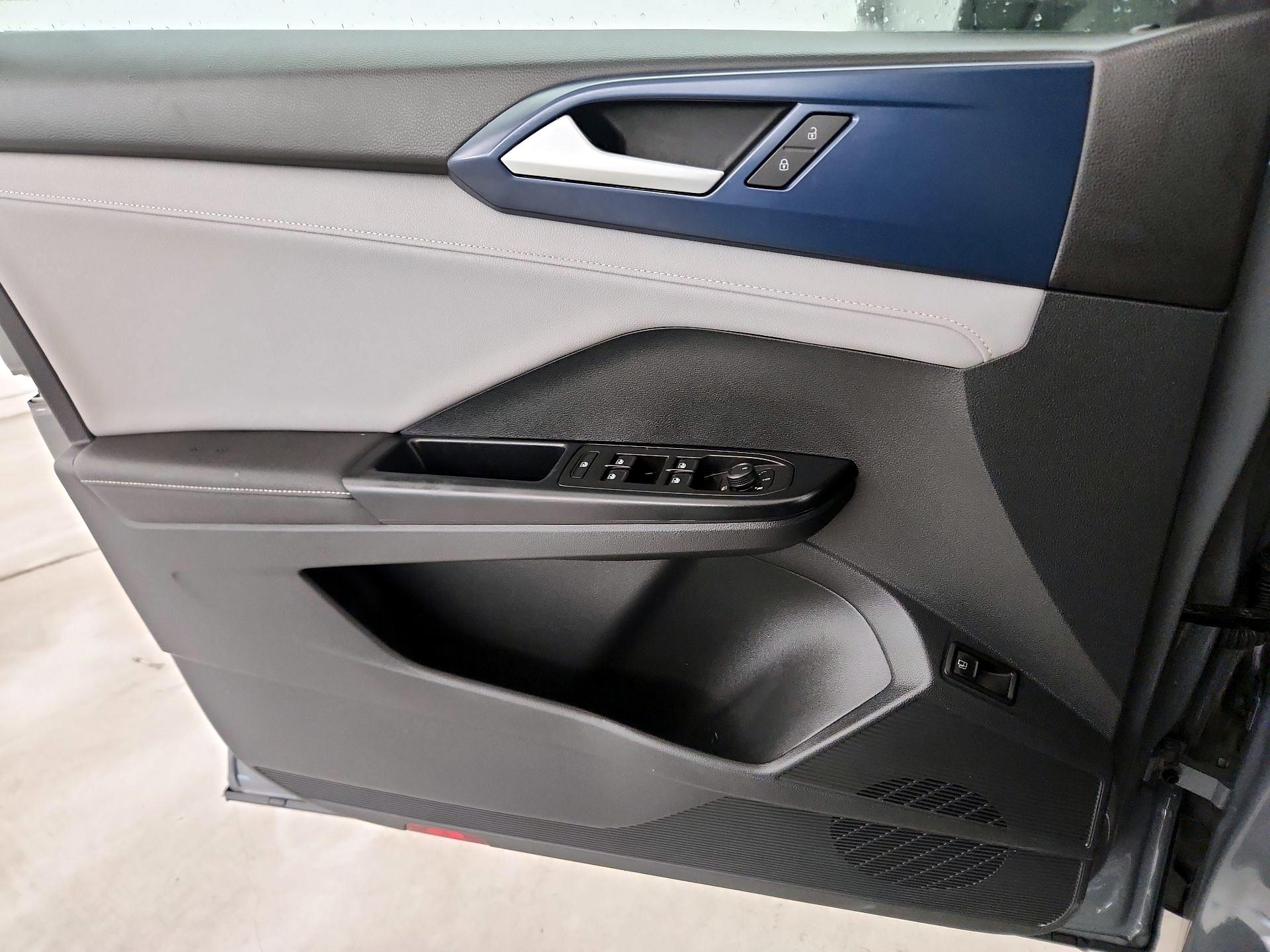 Thumbnail: 2024 Volkswagen Taos - 12