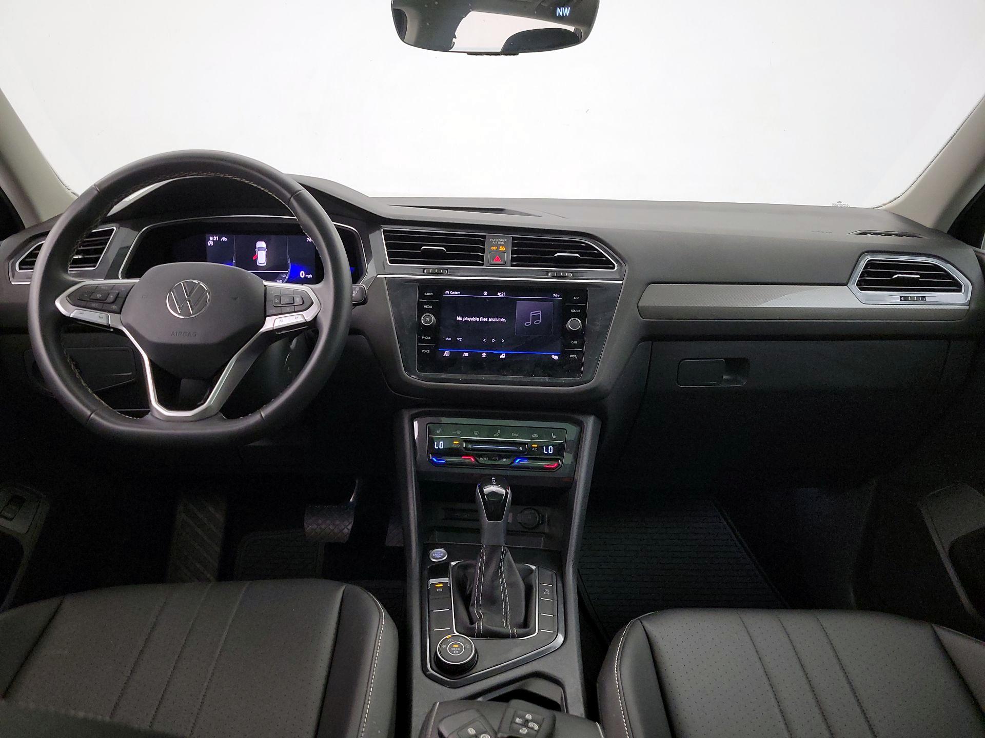 Thumbnail: 2022 Volkswagen Tiguan - 9