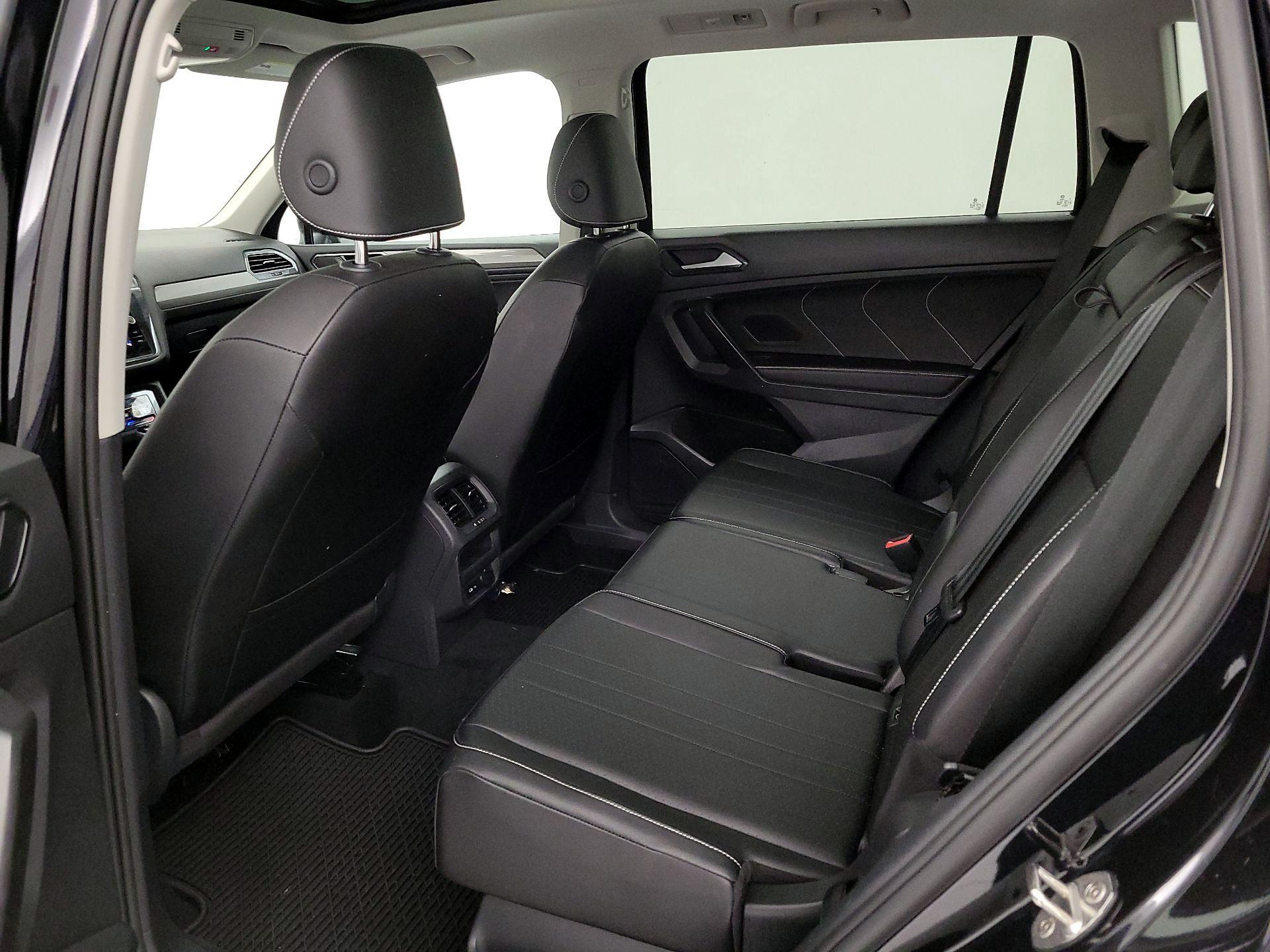 Thumbnail: 2022 Volkswagen Tiguan - 20