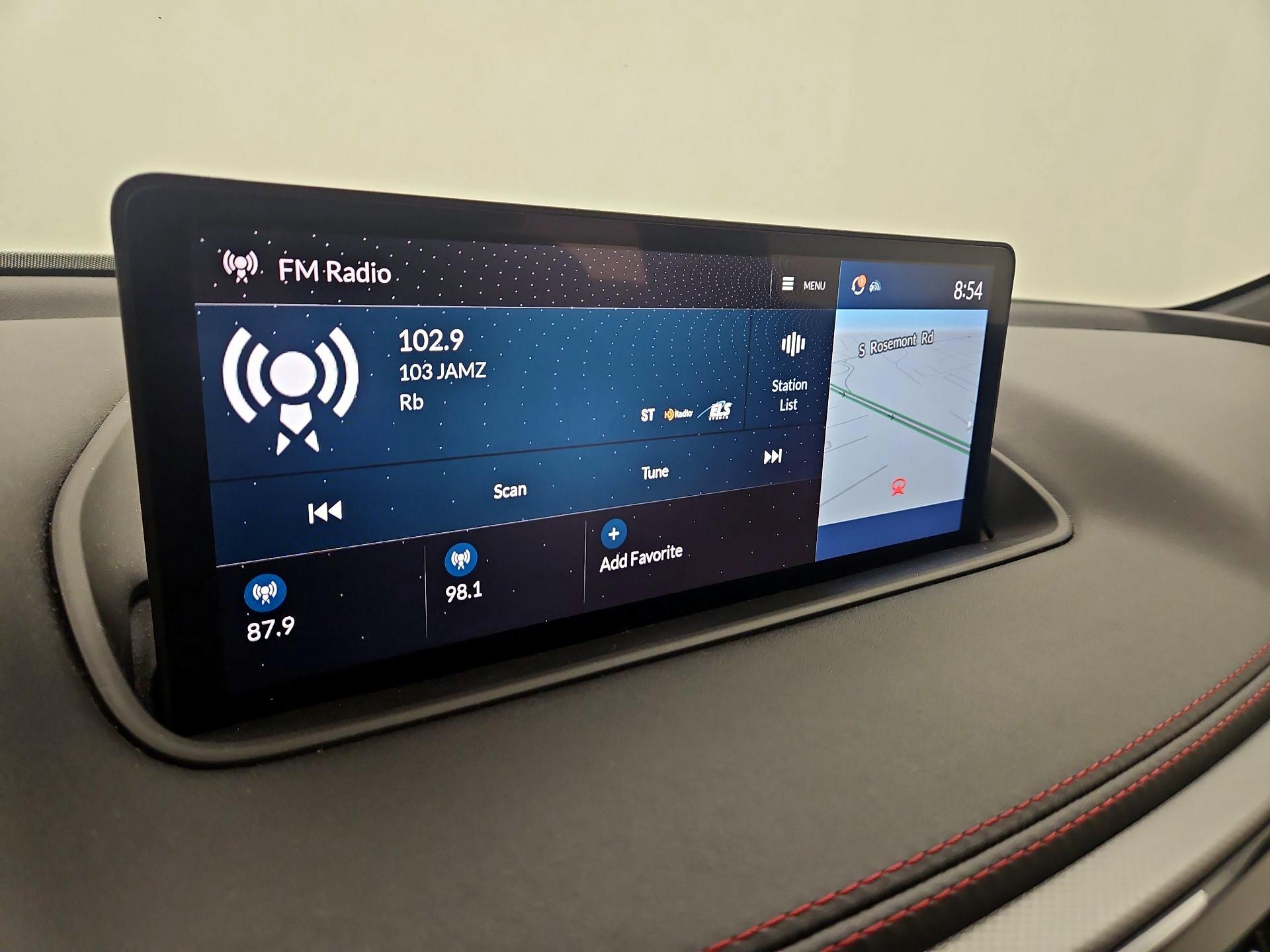 Thumbnail: 2022 Acura MDX - 16