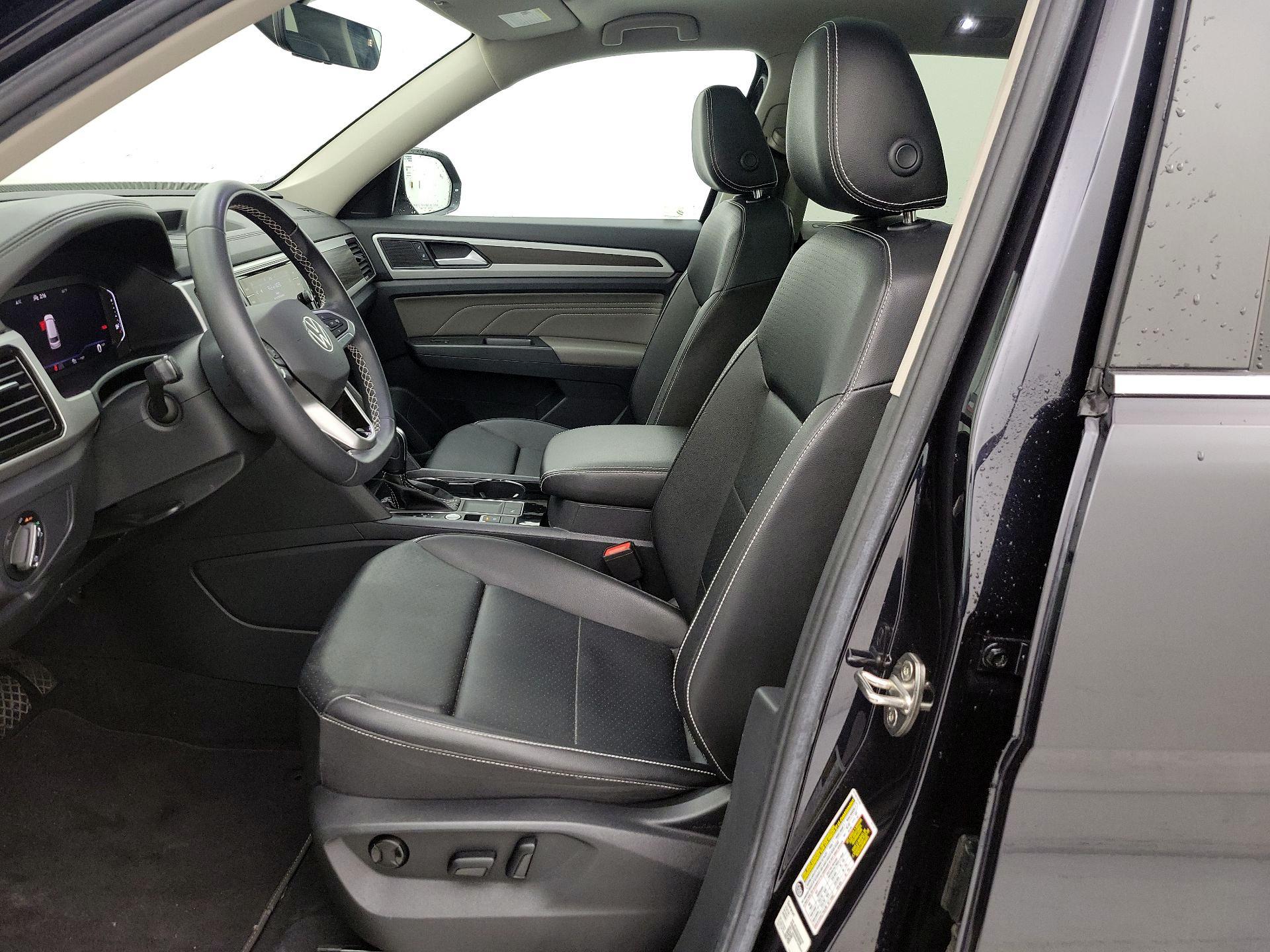 Thumbnail: 2023 Volkswagen Atlas - 11