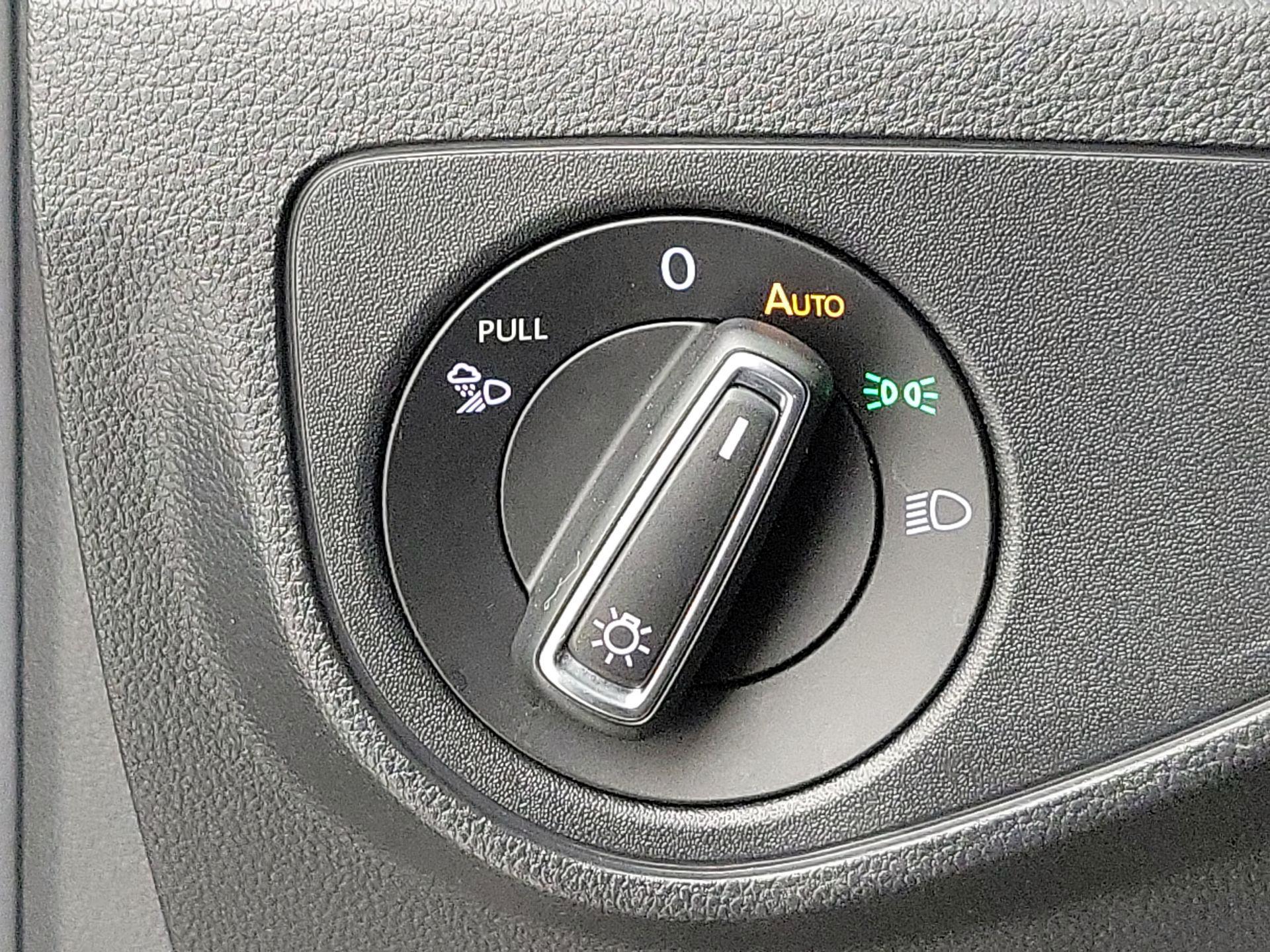 Thumbnail: 2023 Volkswagen Atlas - 13