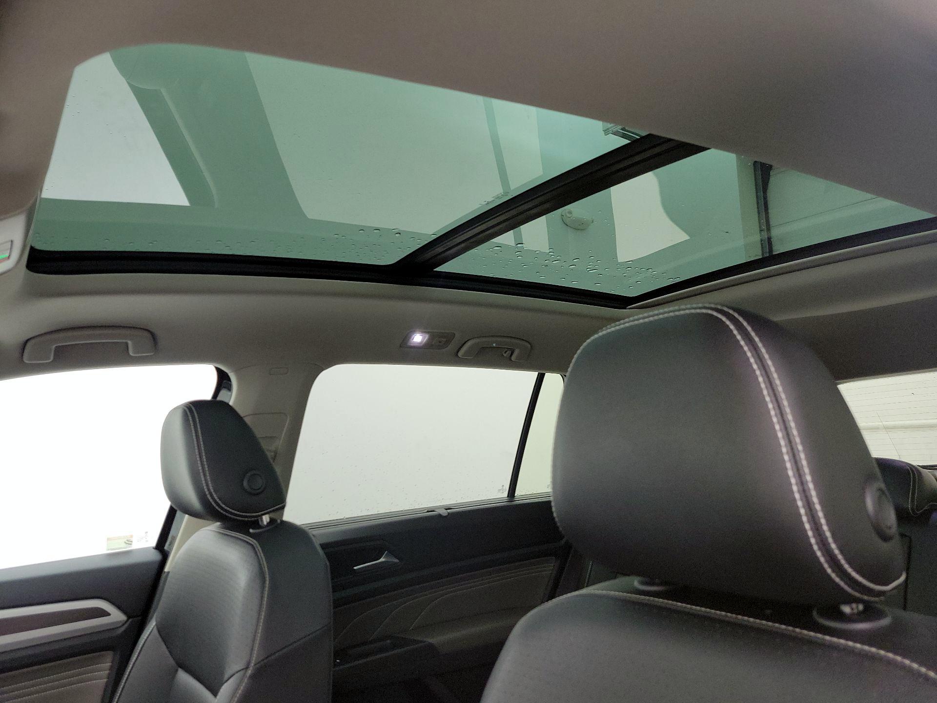 Thumbnail: 2023 Volkswagen Atlas - 19