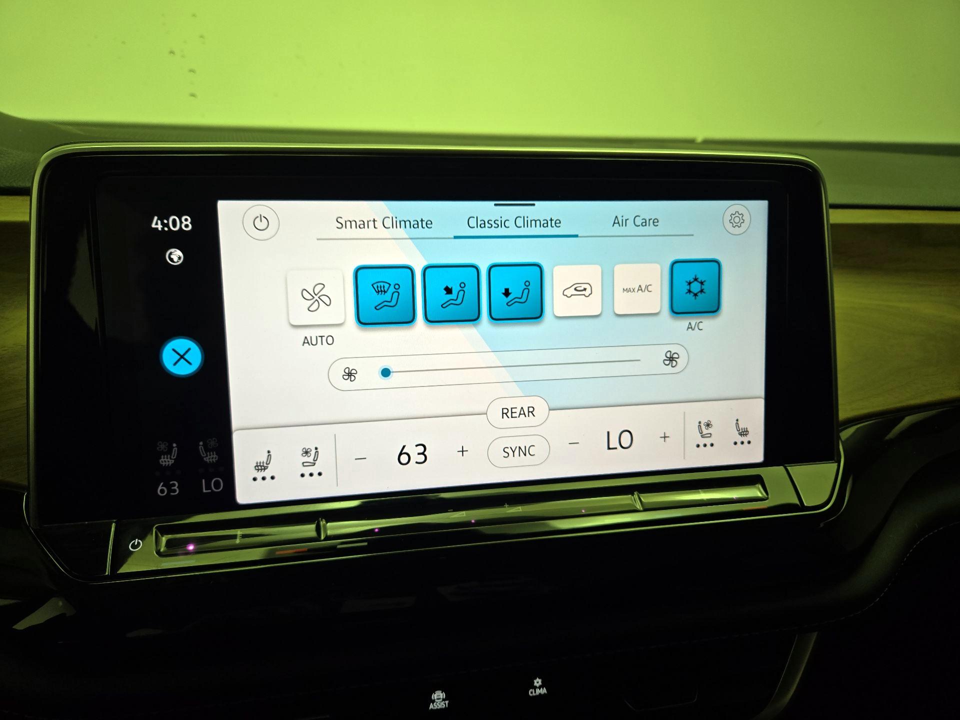 Thumbnail: 2024 Volkswagen Atlas - 16