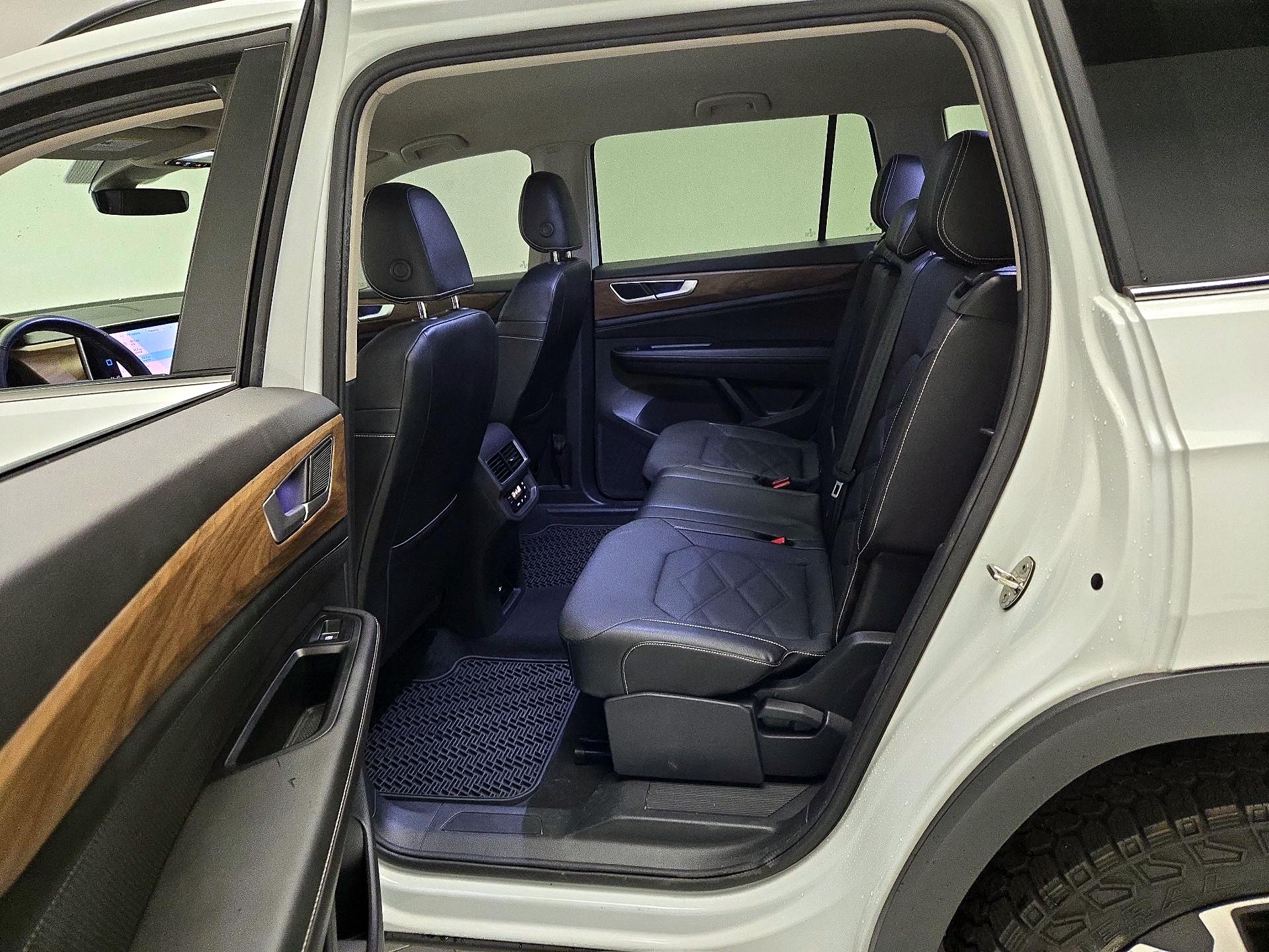 Thumbnail: 2024 Volkswagen Atlas - 19