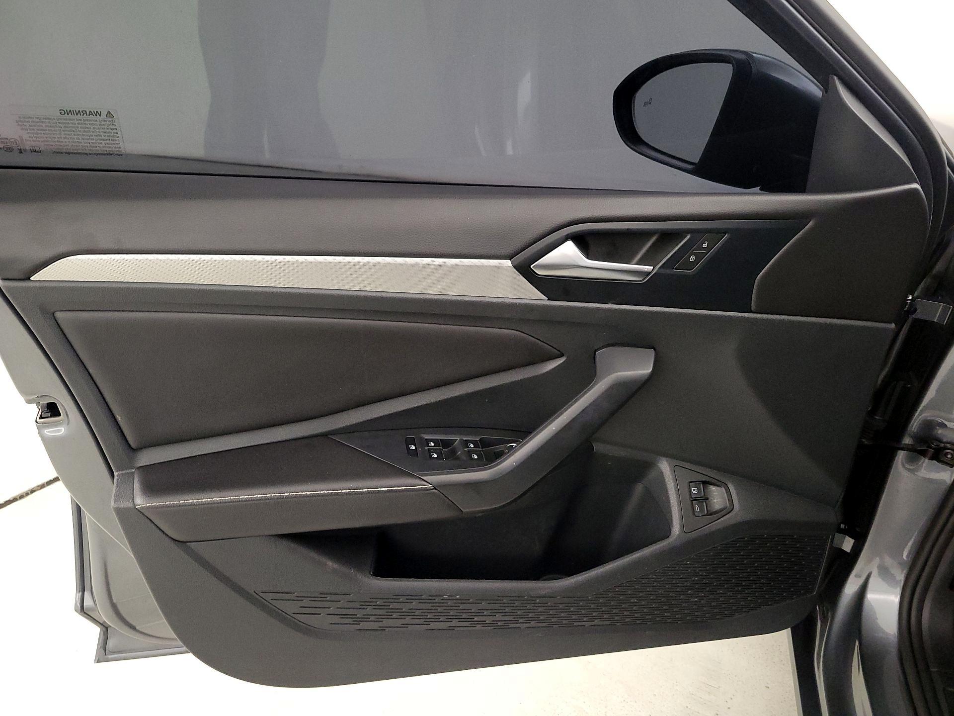 Thumbnail: 2024 Volkswagen Jetta - 12