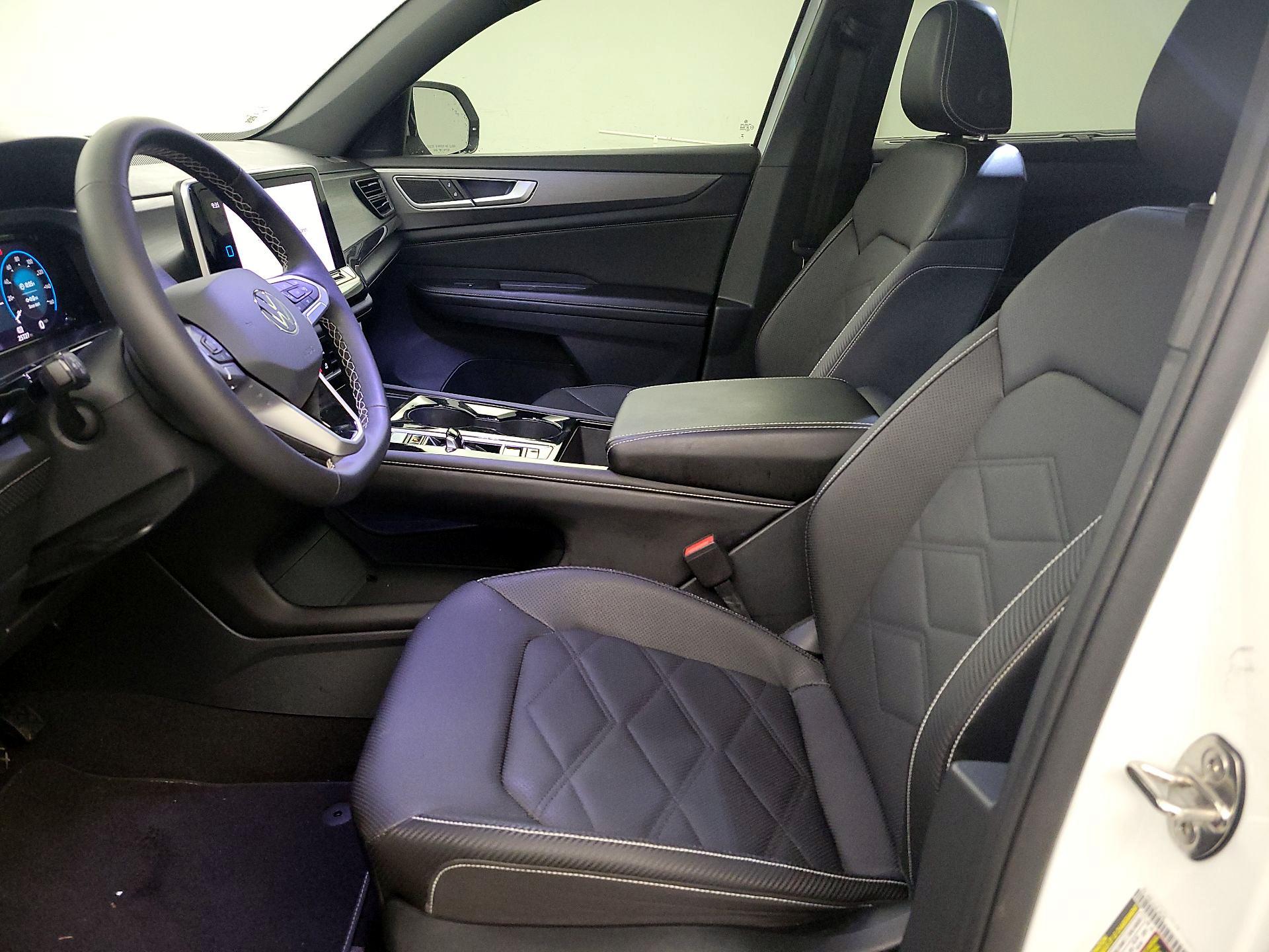 Thumbnail: 2024 Volkswagen Atlas - 11