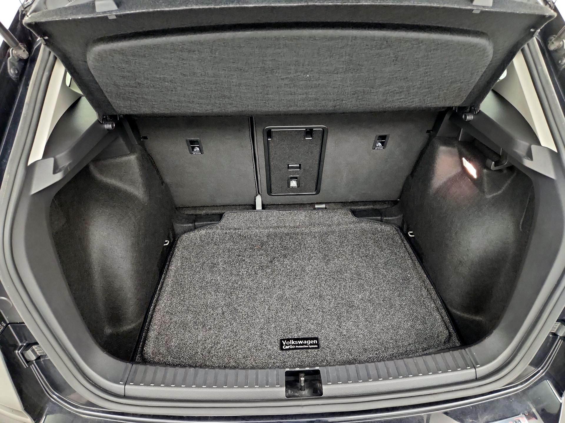 Thumbnail: 2022 Volkswagen Taos - 20