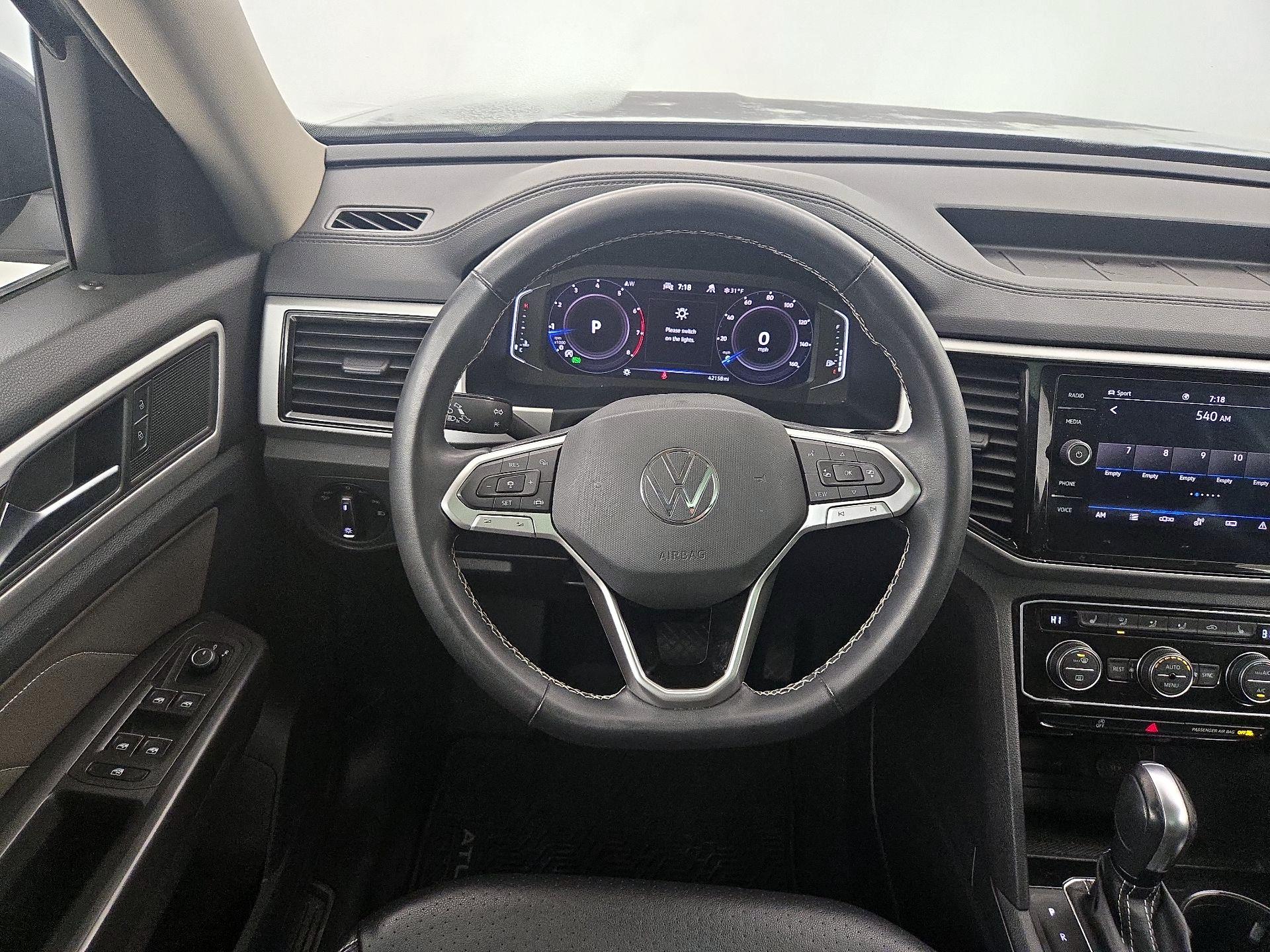 Thumbnail: 2022 Volkswagen Atlas - 10