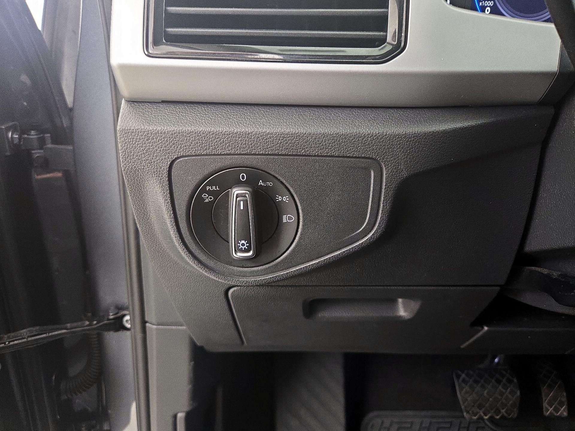 Thumbnail: 2022 Volkswagen Atlas - 13