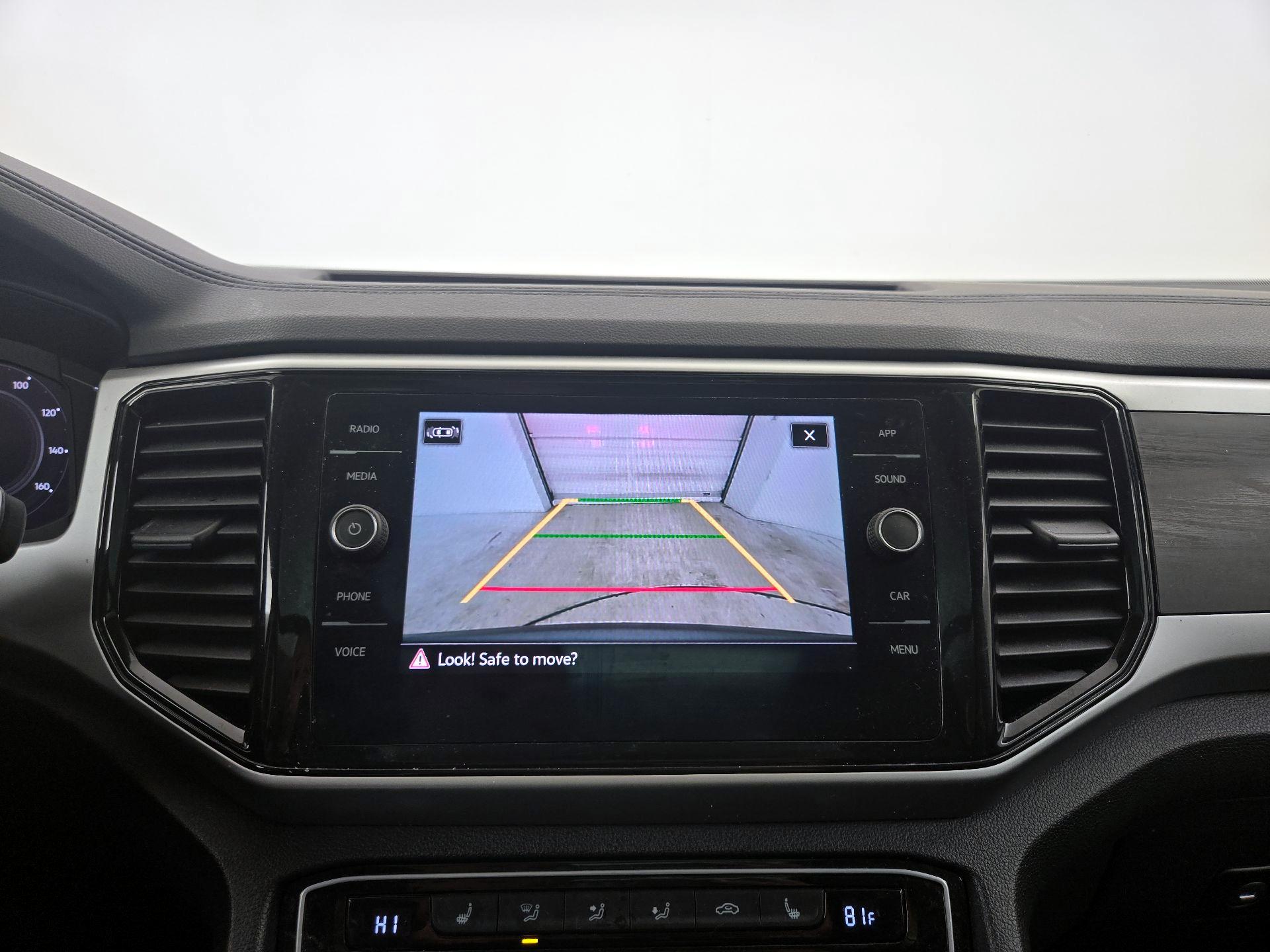 Thumbnail: 2022 Volkswagen Atlas - 14