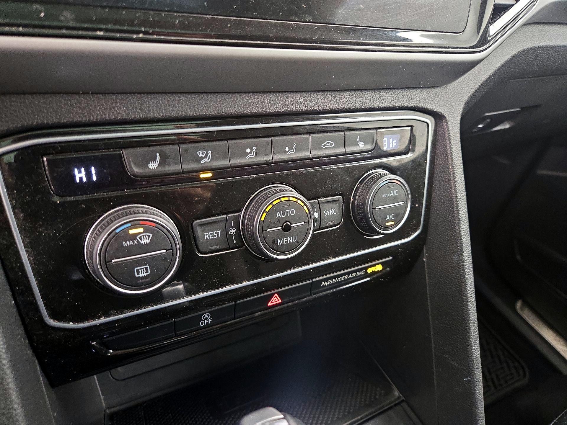 Thumbnail: 2022 Volkswagen Atlas - 16