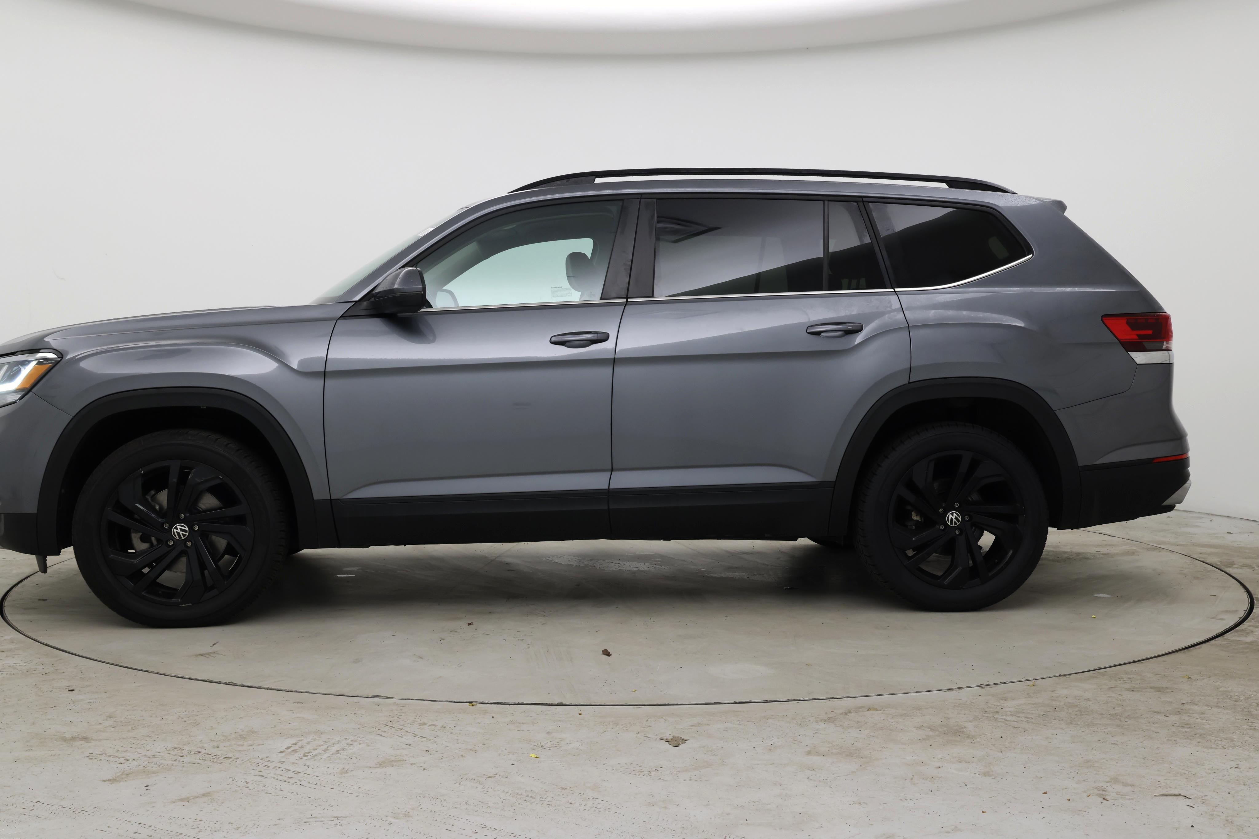 Thumbnail: 2022 Volkswagen Atlas - 3