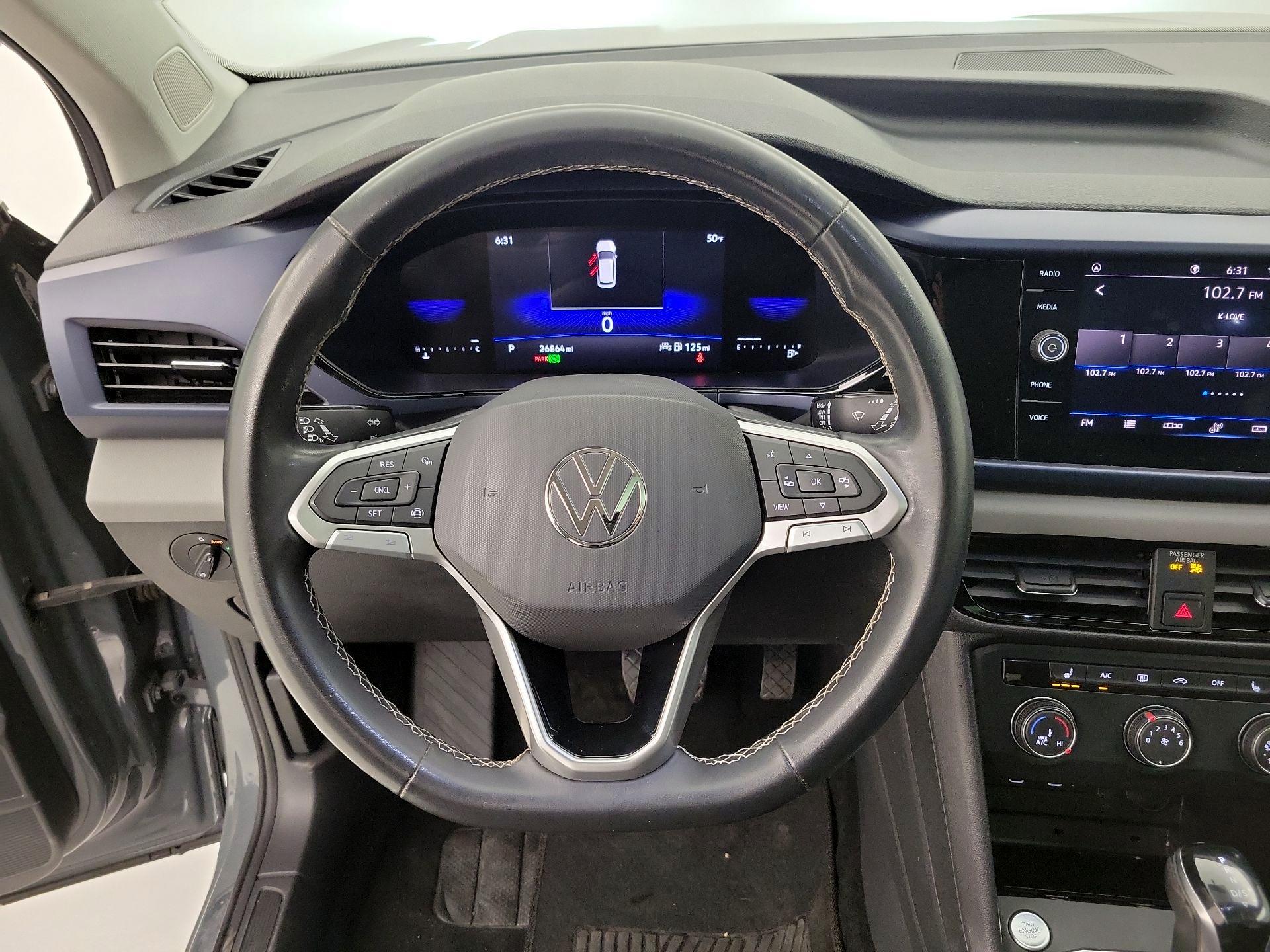 Thumbnail: 2022 Volkswagen Taos - 10