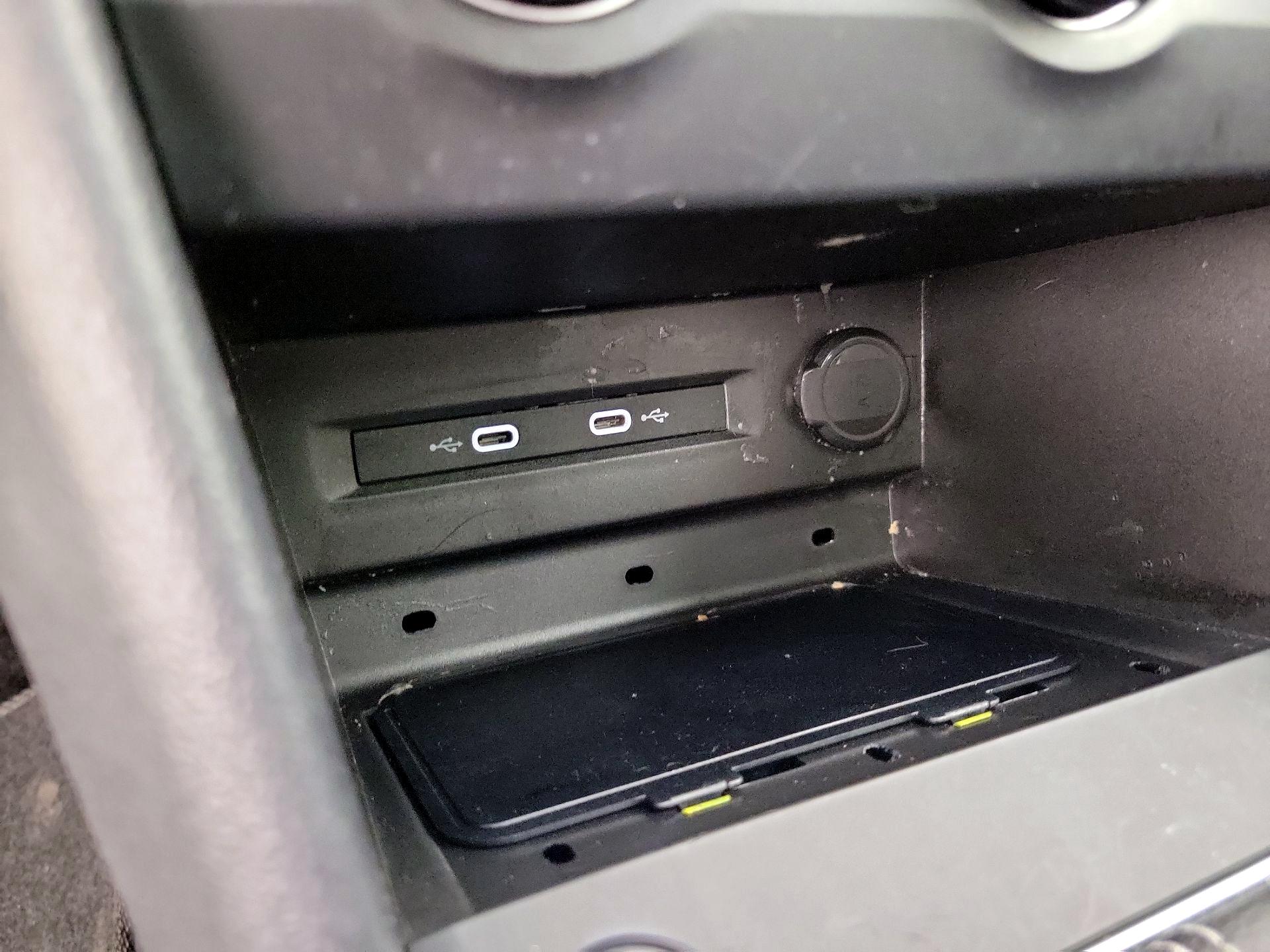 Thumbnail: 2022 Volkswagen Taos - 18