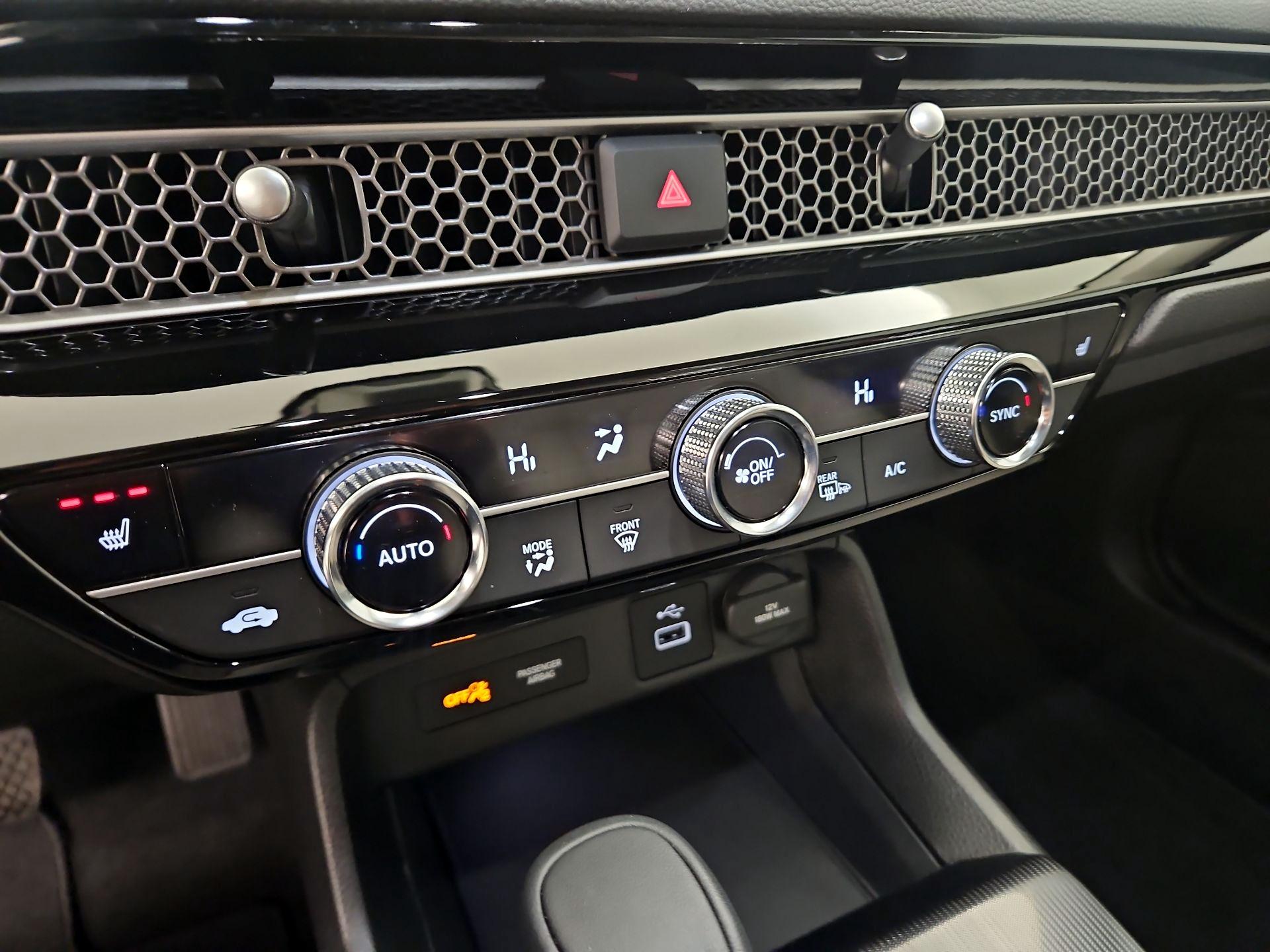 Thumbnail: 2024 Honda Civic - 16