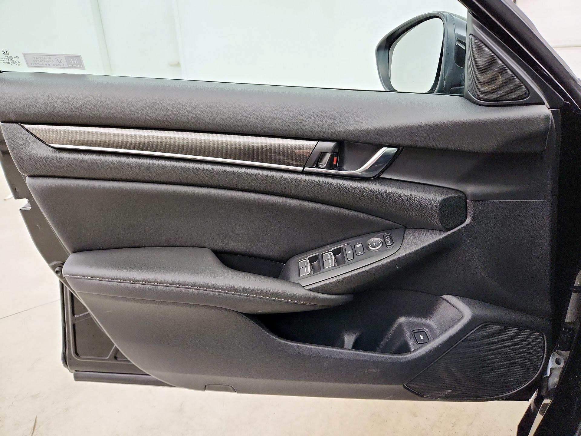 Thumbnail: 2022 Honda Accord - 10