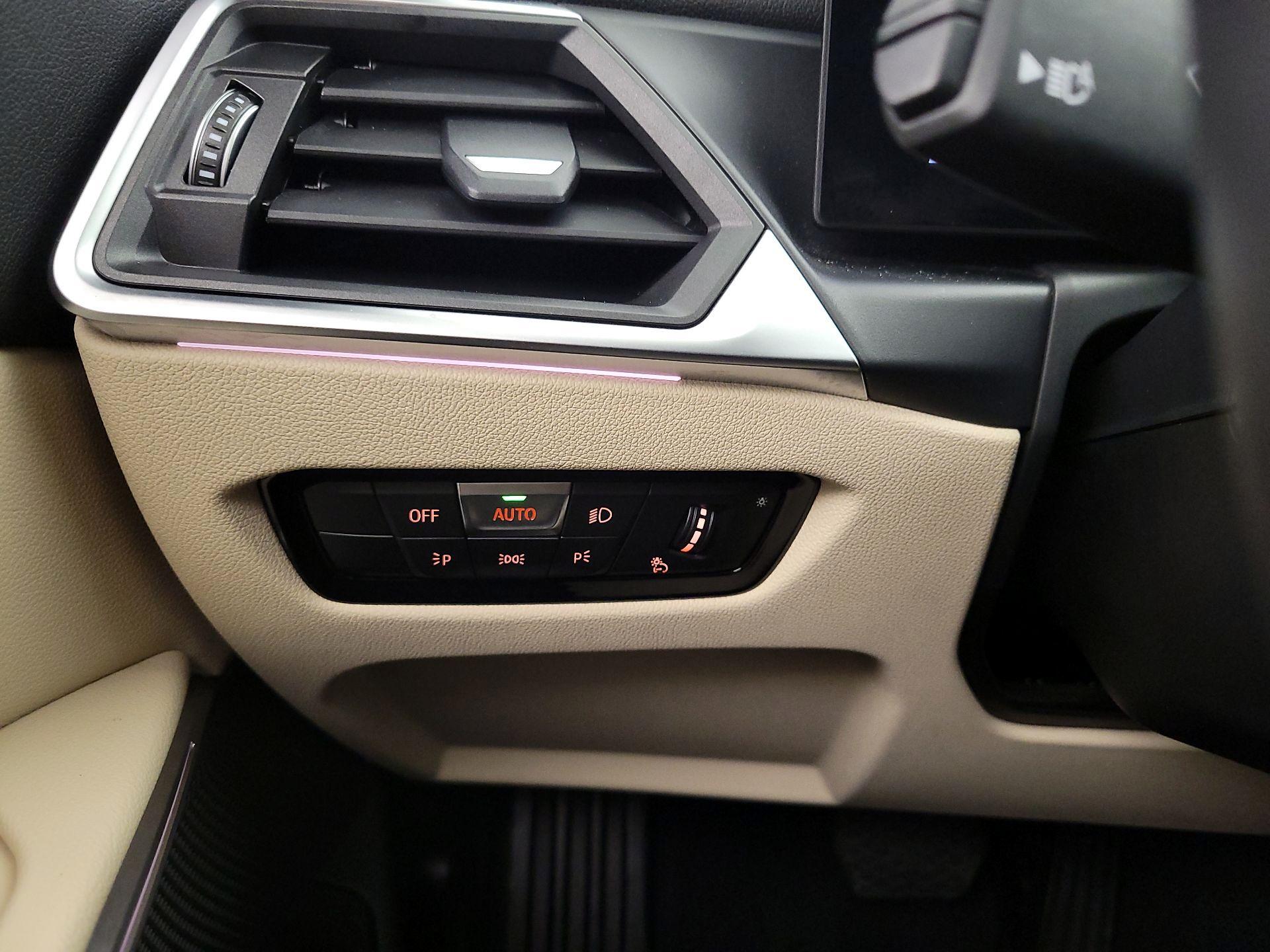 Thumbnail: 2023 BMW 3 Series - 13