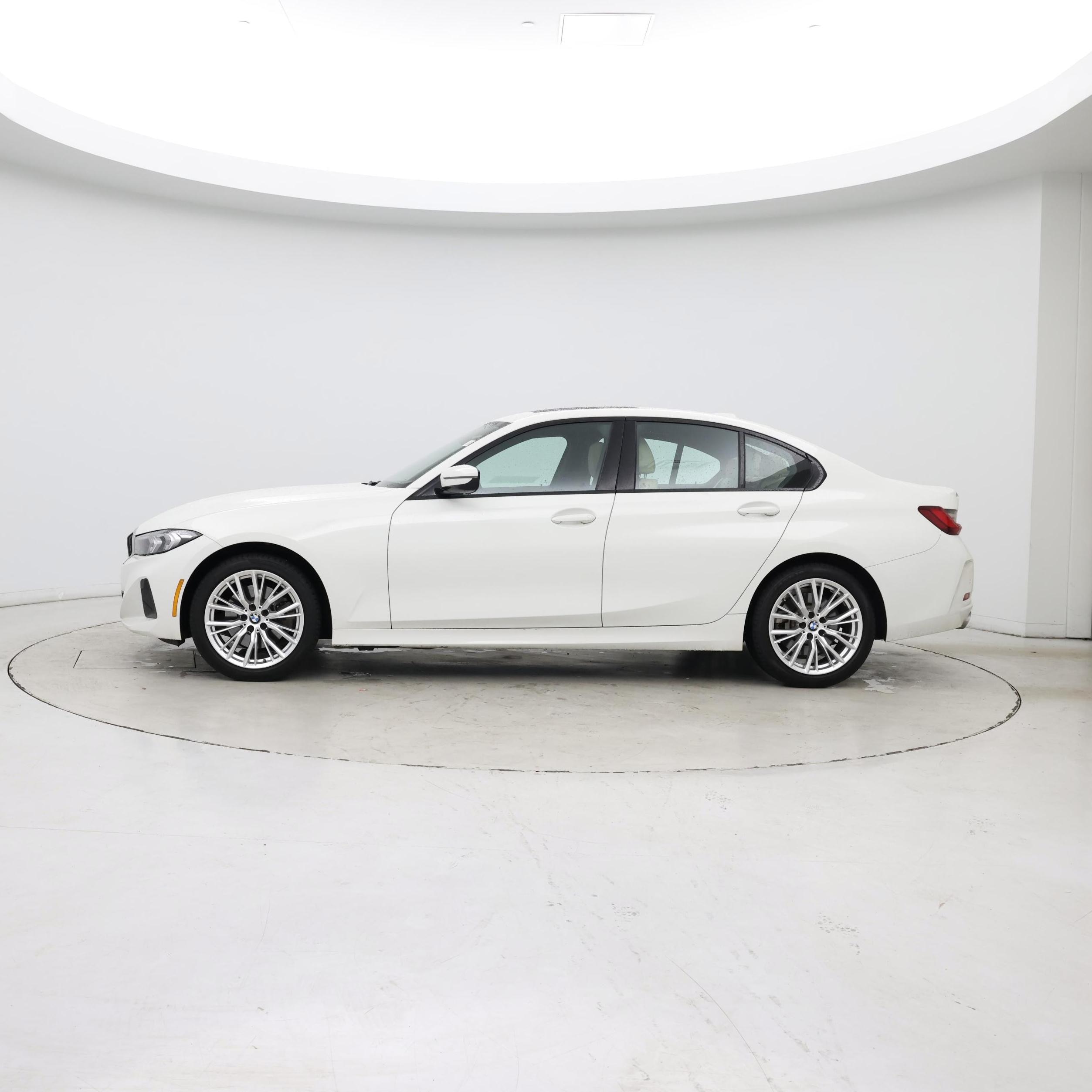 Thumbnail: 2023 BMW 3 Series - 3