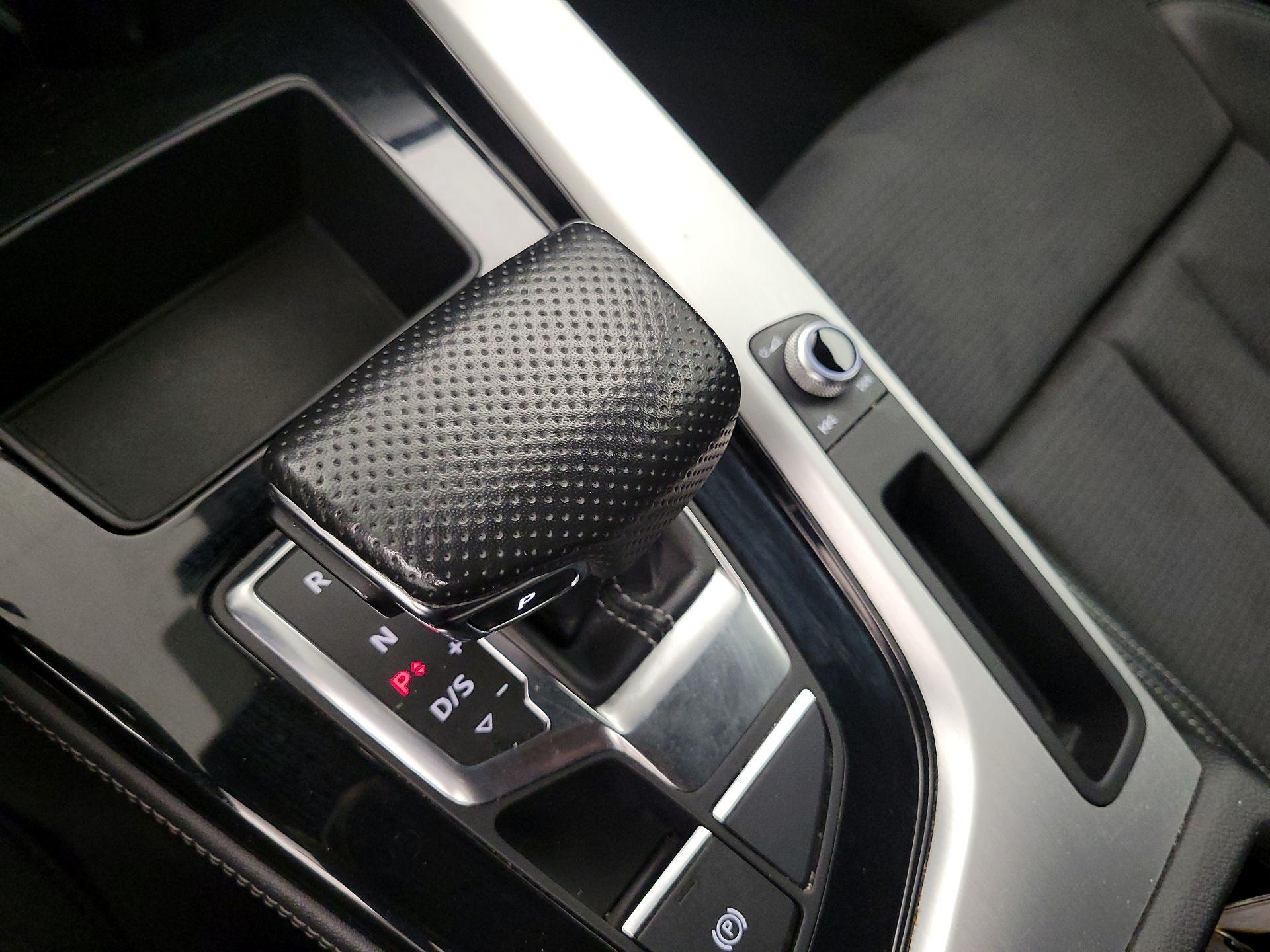 Thumbnail: 2023 Audi A4 - 17