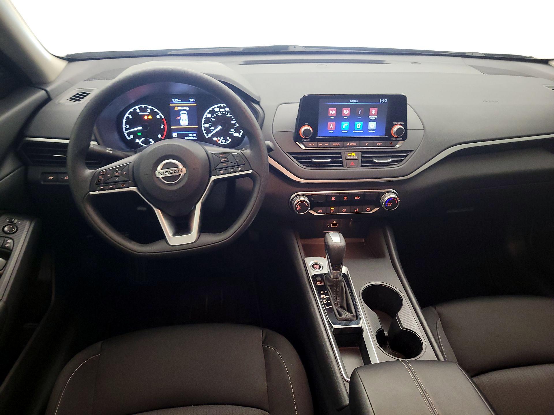 Thumbnail: 2022 Nissan Altima - 9