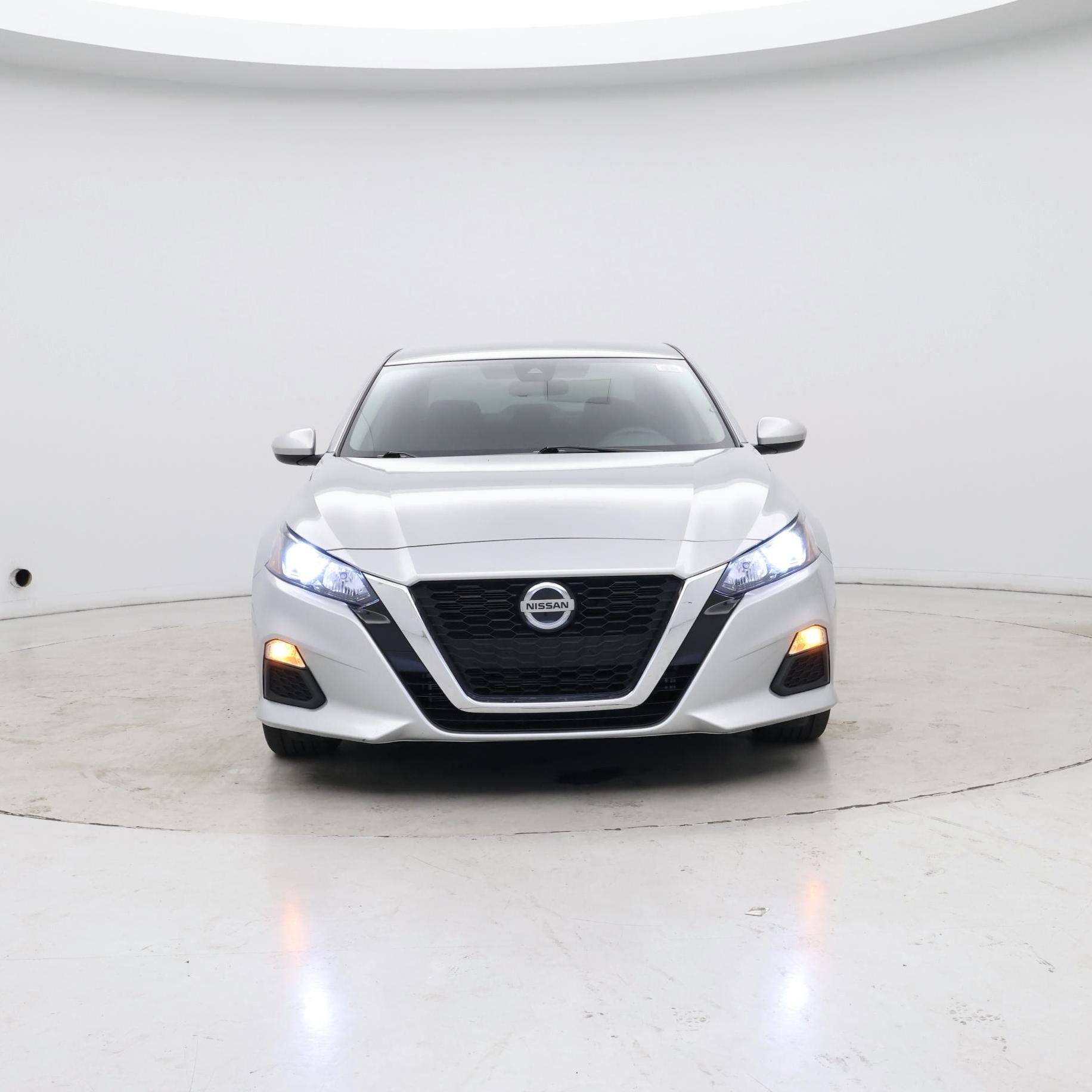 Thumbnail: 2022 Nissan Altima - 5