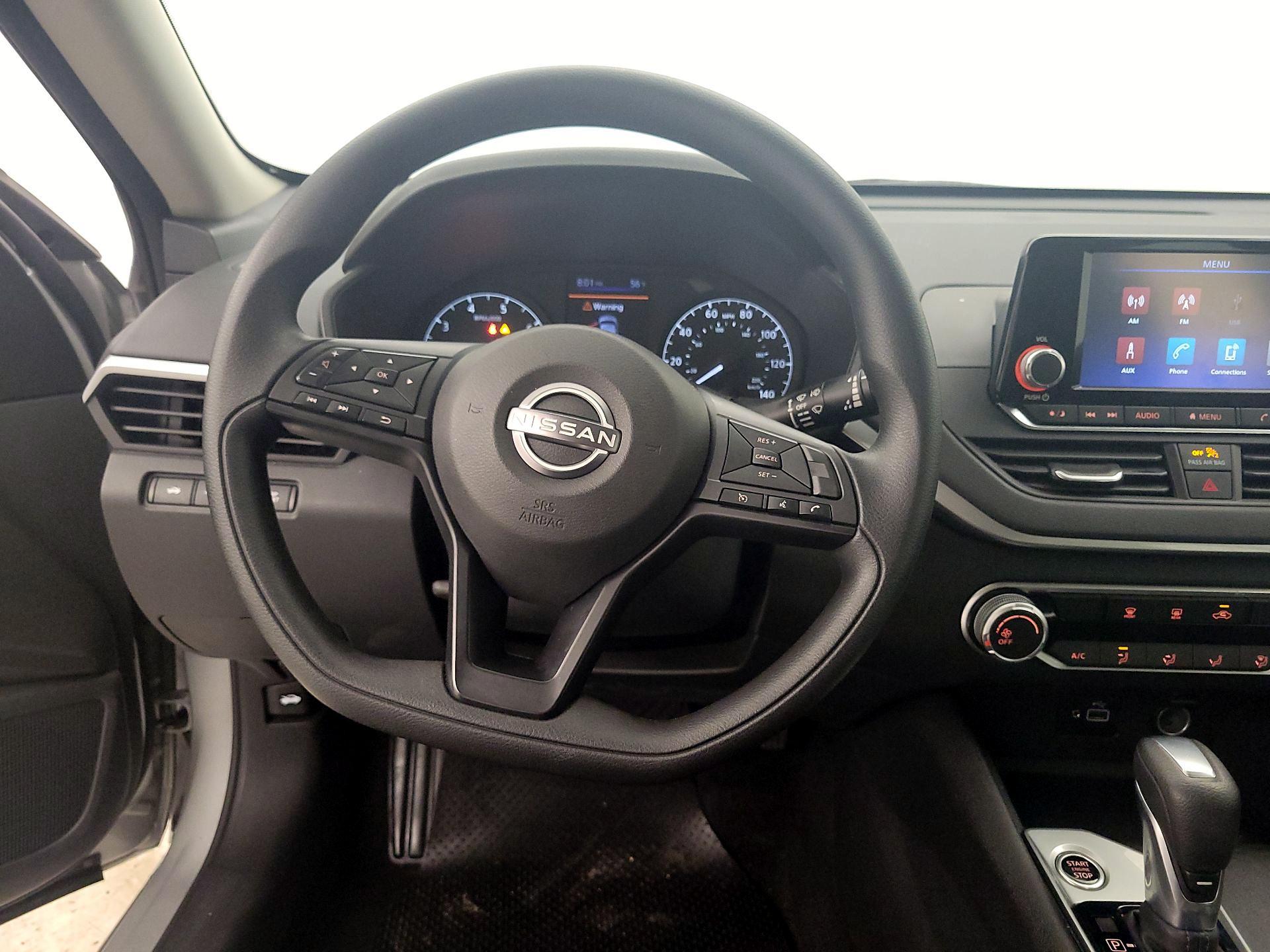 Thumbnail: 2023 Nissan Altima - 10