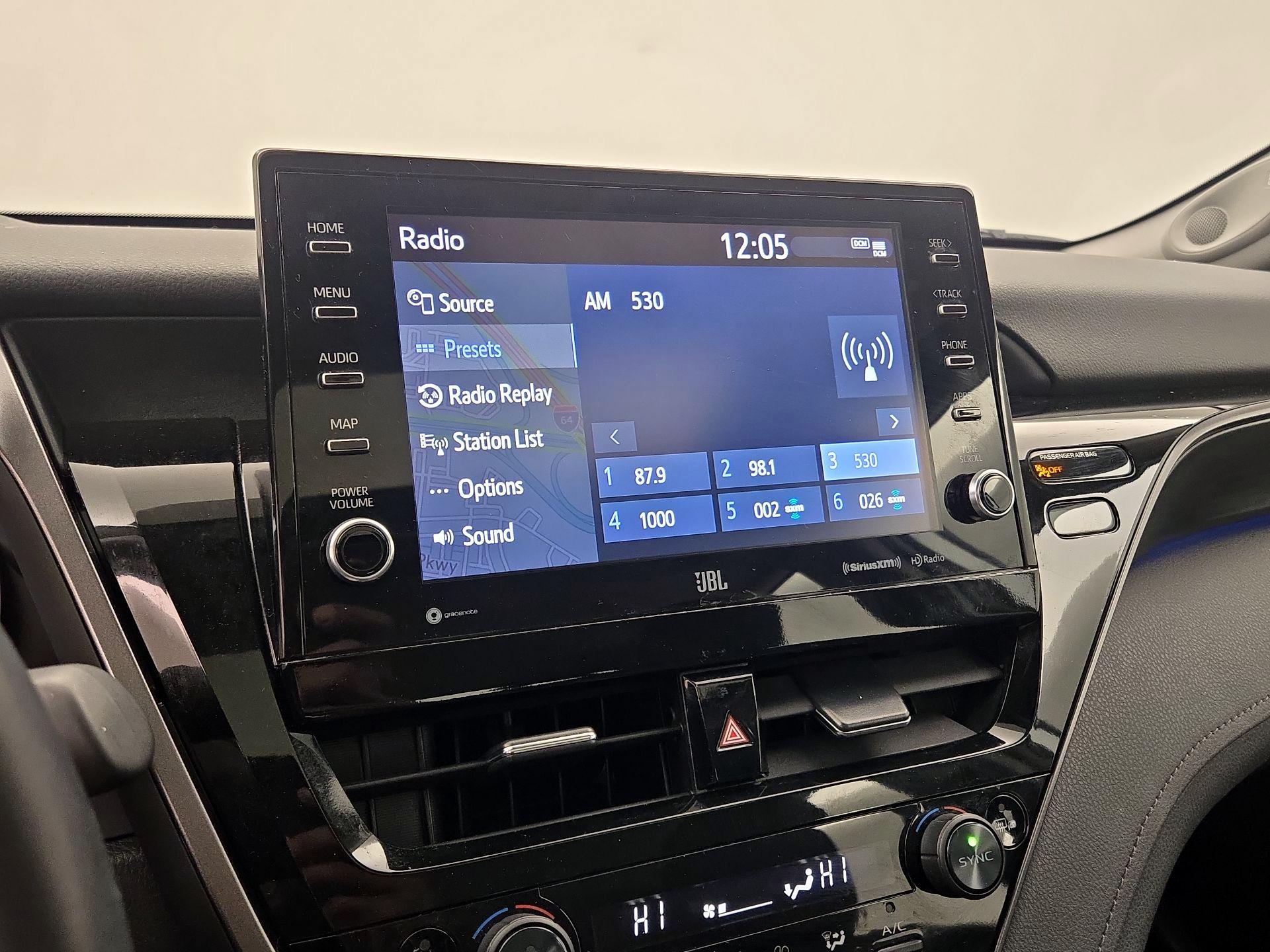 Thumbnail: 2022 Toyota Camry - 16