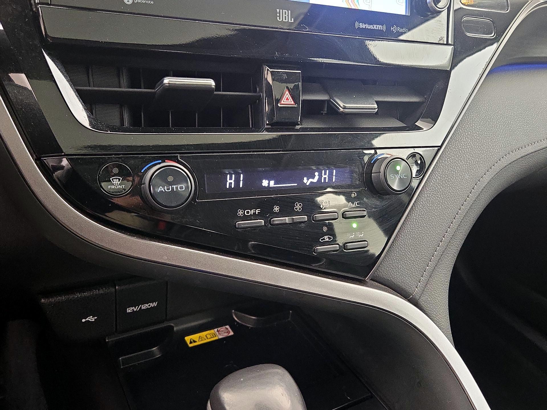 Thumbnail: 2022 Toyota Camry - 17