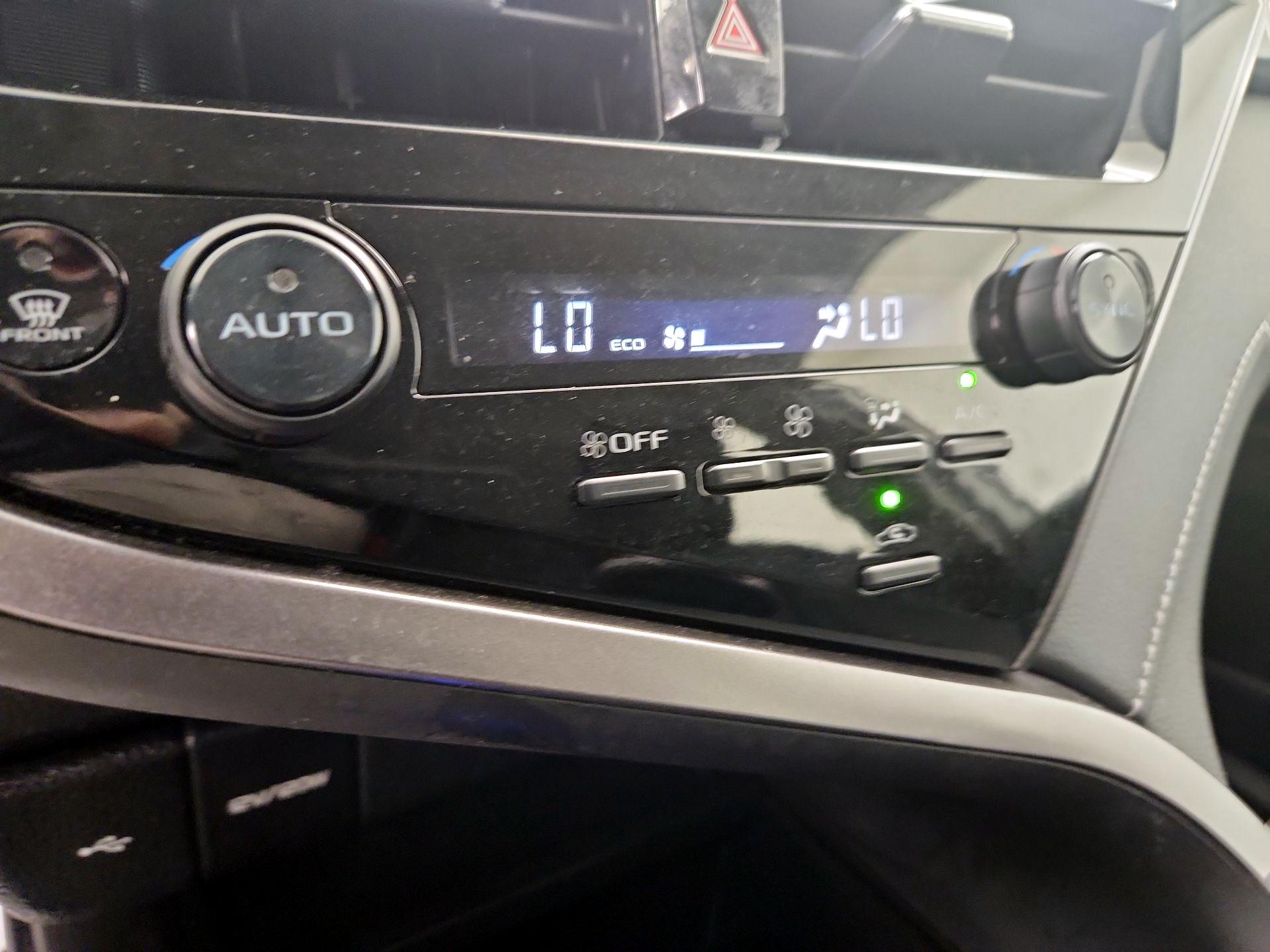 Thumbnail: 2023 Toyota Camry - 14