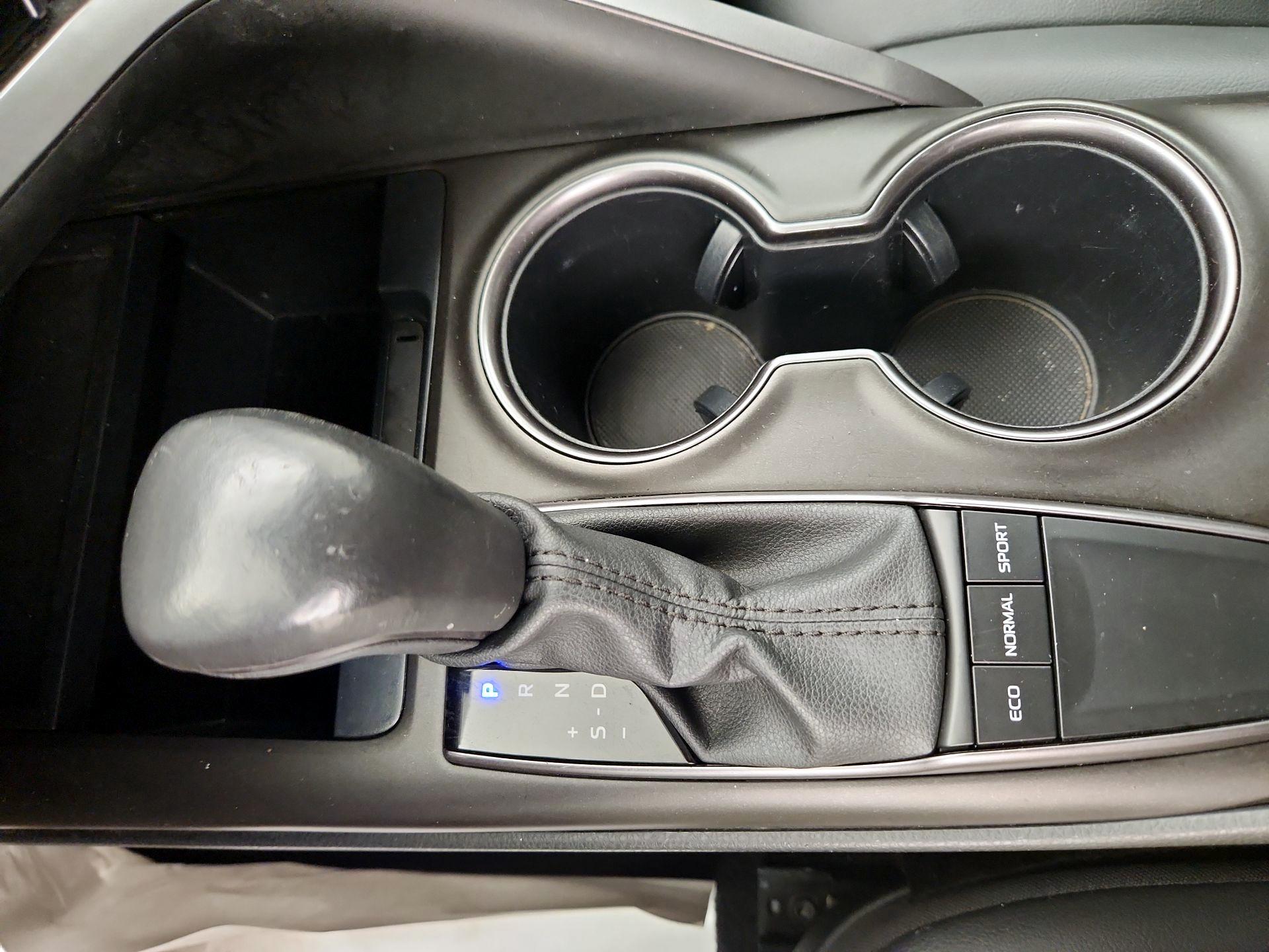 Thumbnail: 2023 Toyota Camry - 15