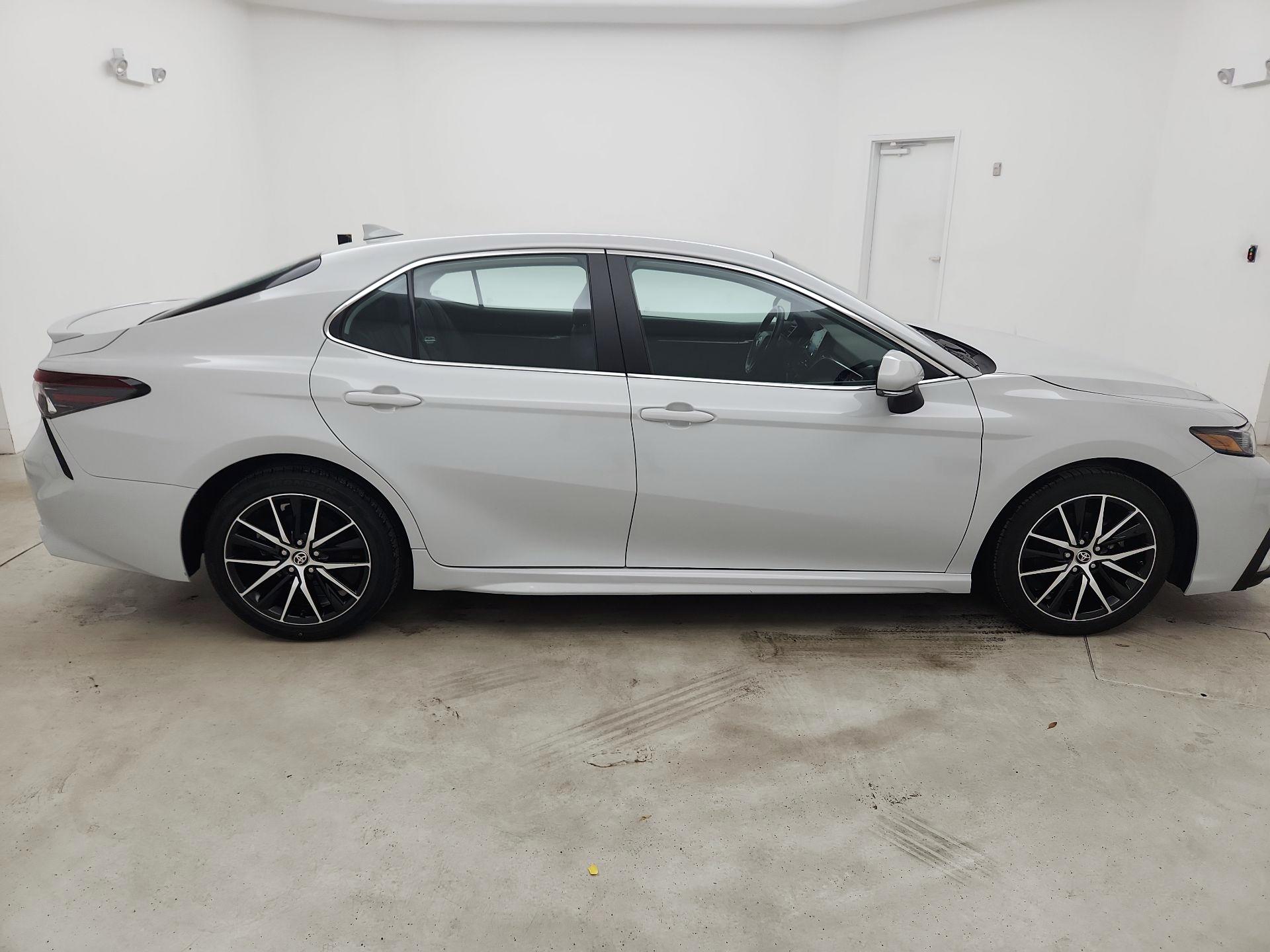 Thumbnail: 2023 Toyota Camry - 4