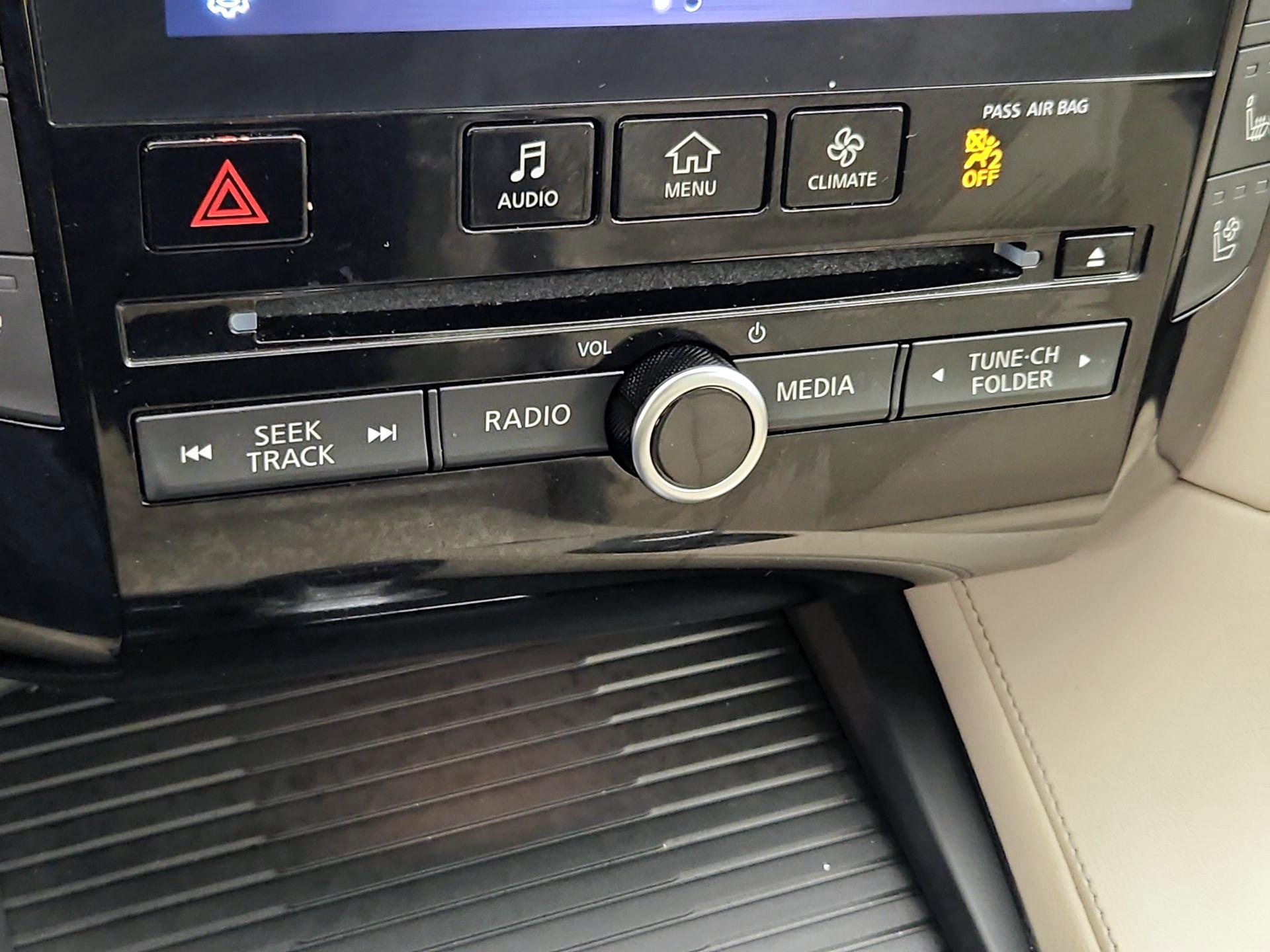 Thumbnail: 2022 INFINITI QX50 - 17