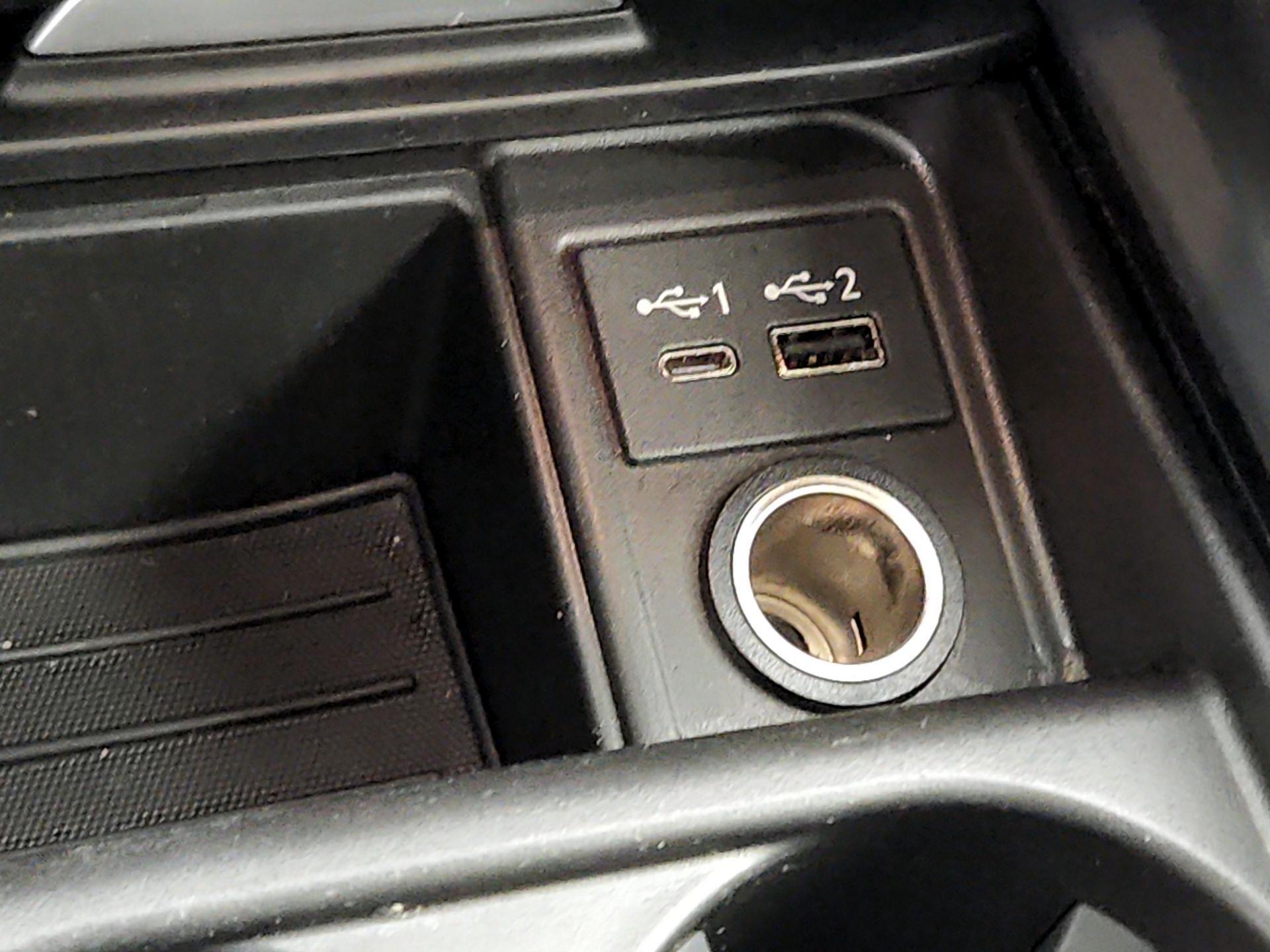 Thumbnail: 2022 INFINITI QX50 - 19