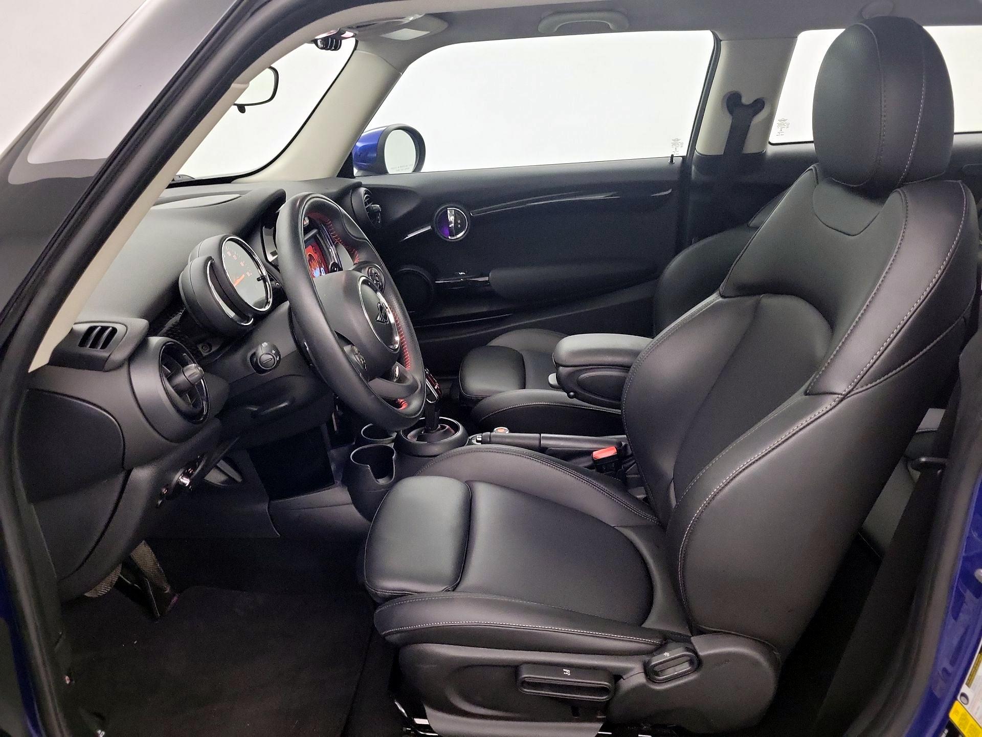 Thumbnail: 2020 MINI Cooper Hardtop - 9