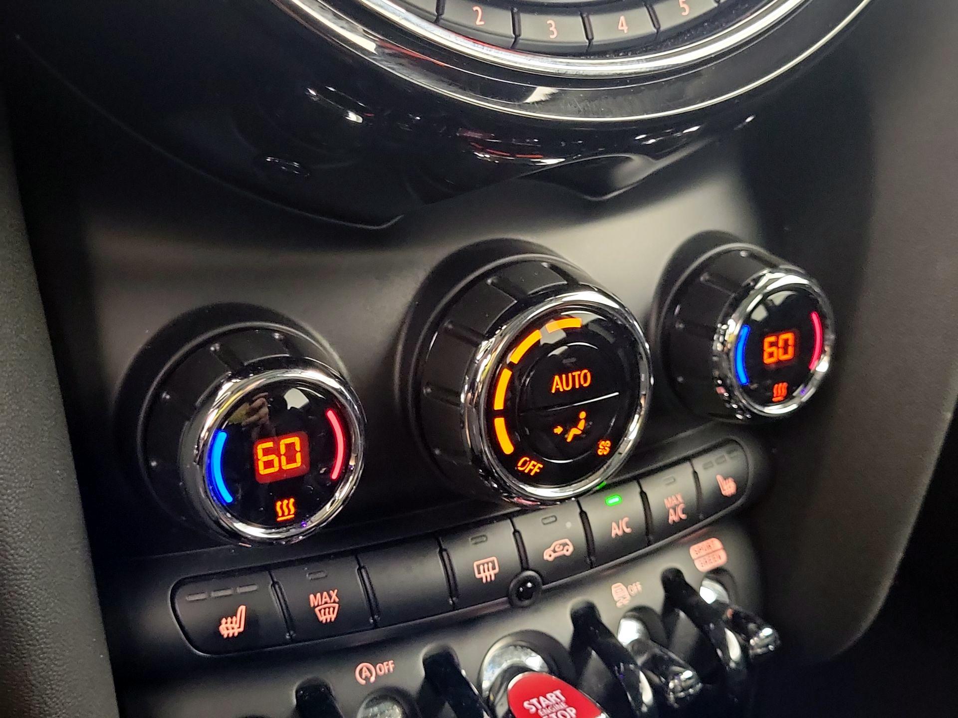 Thumbnail: 2020 MINI Cooper Hardtop - 14