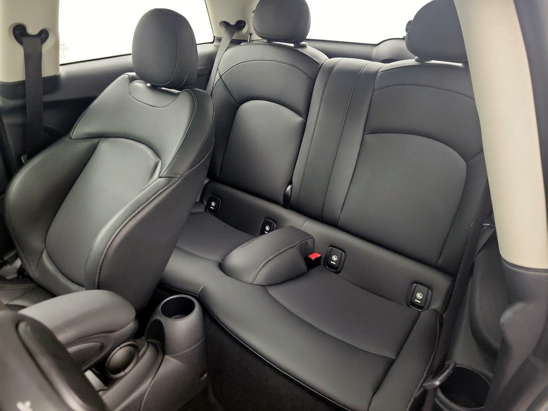 Thumbnail: 2020 MINI Cooper Hardtop - 18