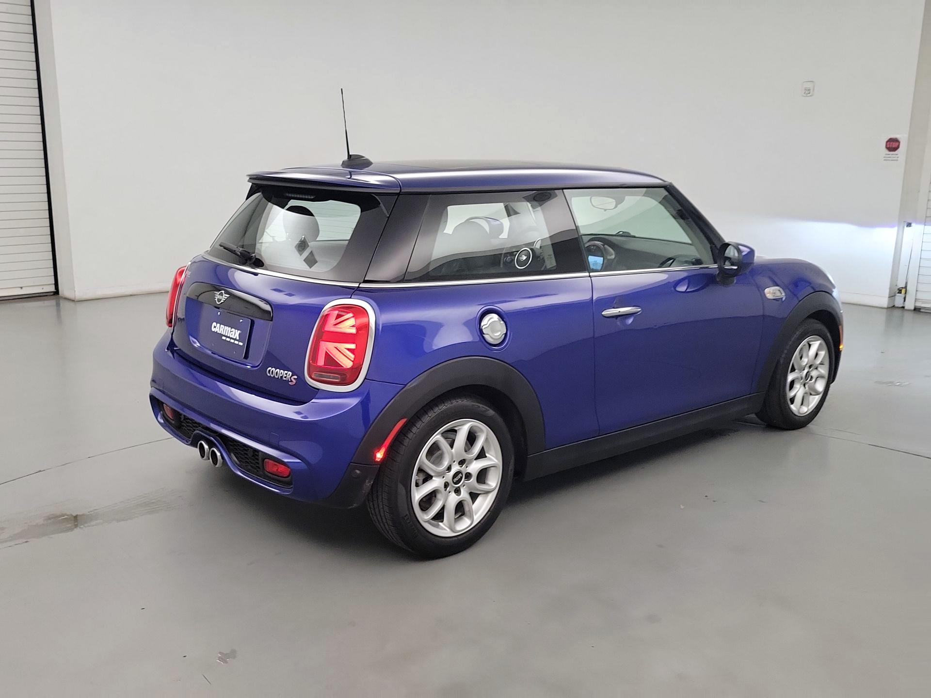 Thumbnail: 2020 MINI Cooper Hardtop - 5