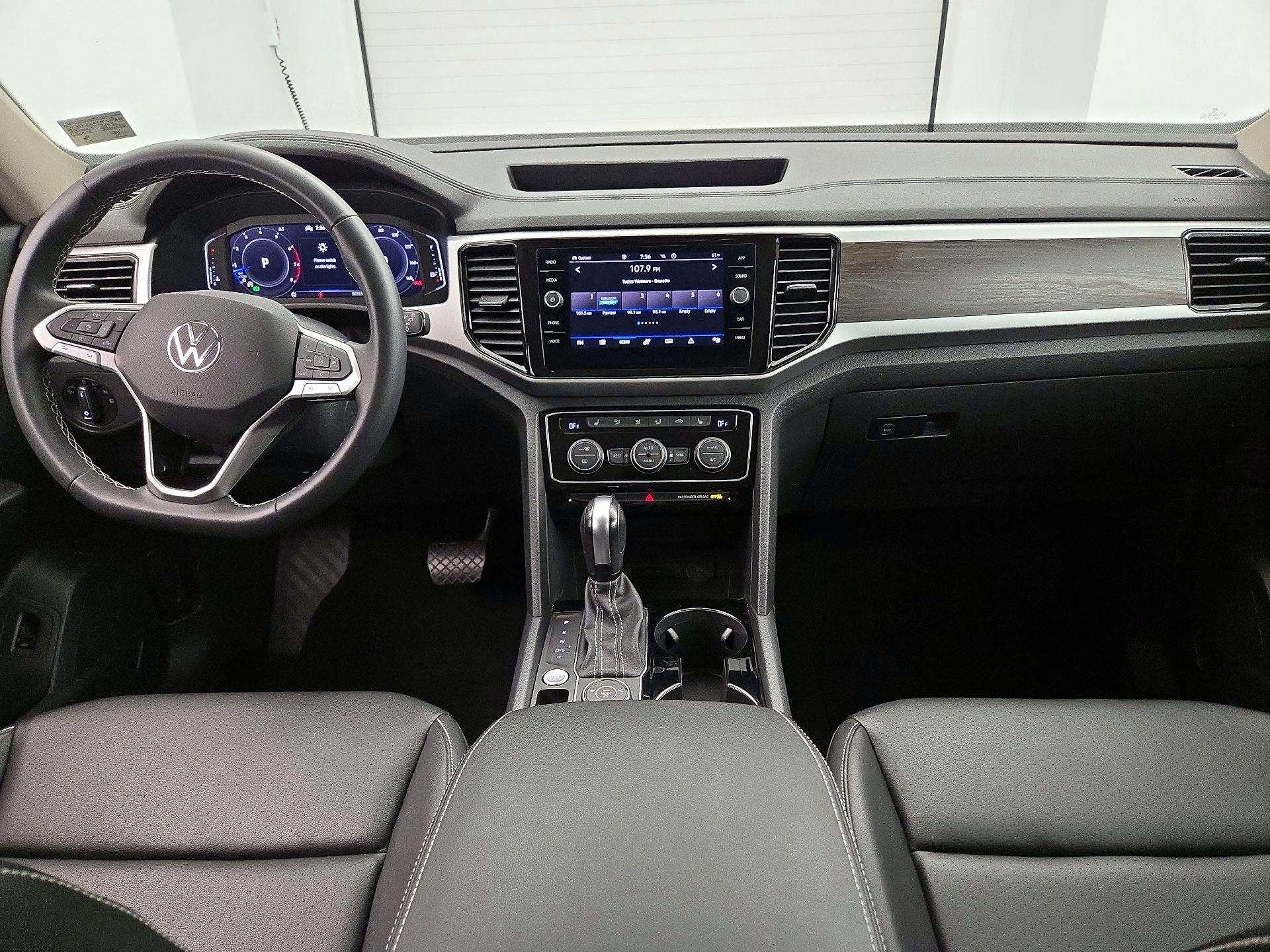 Thumbnail: 2023 Volkswagen Atlas - 9