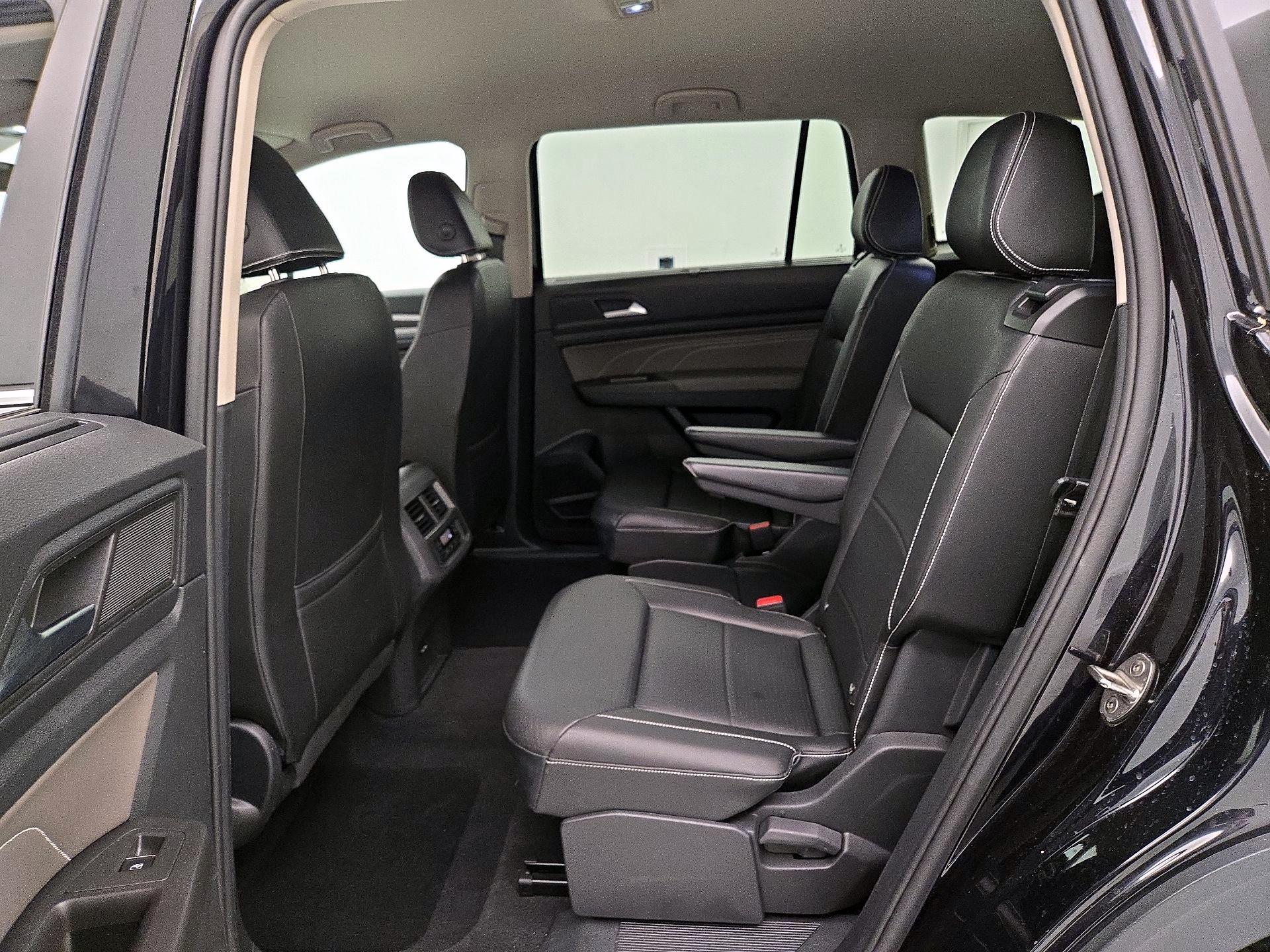 Thumbnail: 2023 Volkswagen Atlas - 19