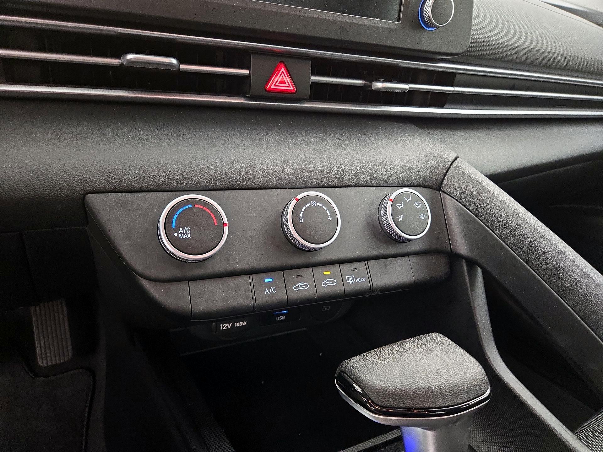 Thumbnail: 2025 Hyundai Elantra - 16