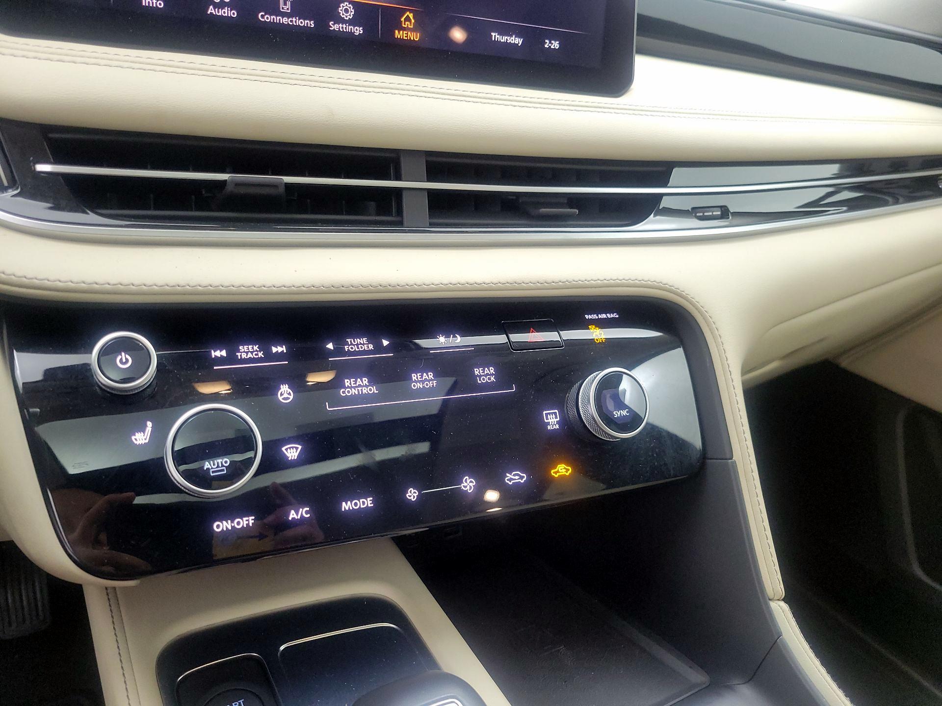 Thumbnail: 2023 INFINITI QX60 - 16