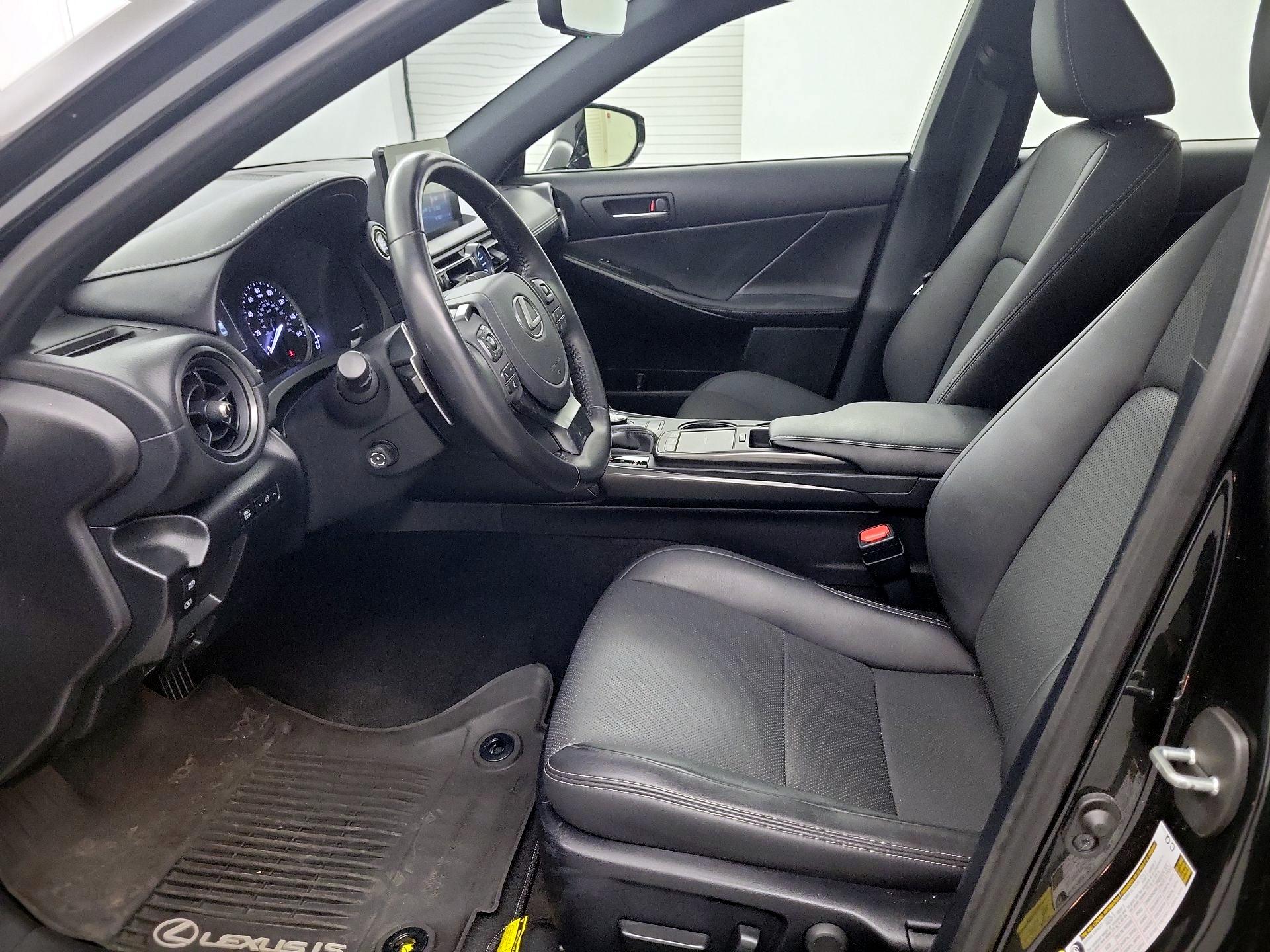 Thumbnail: 2023 Lexus IS - 9