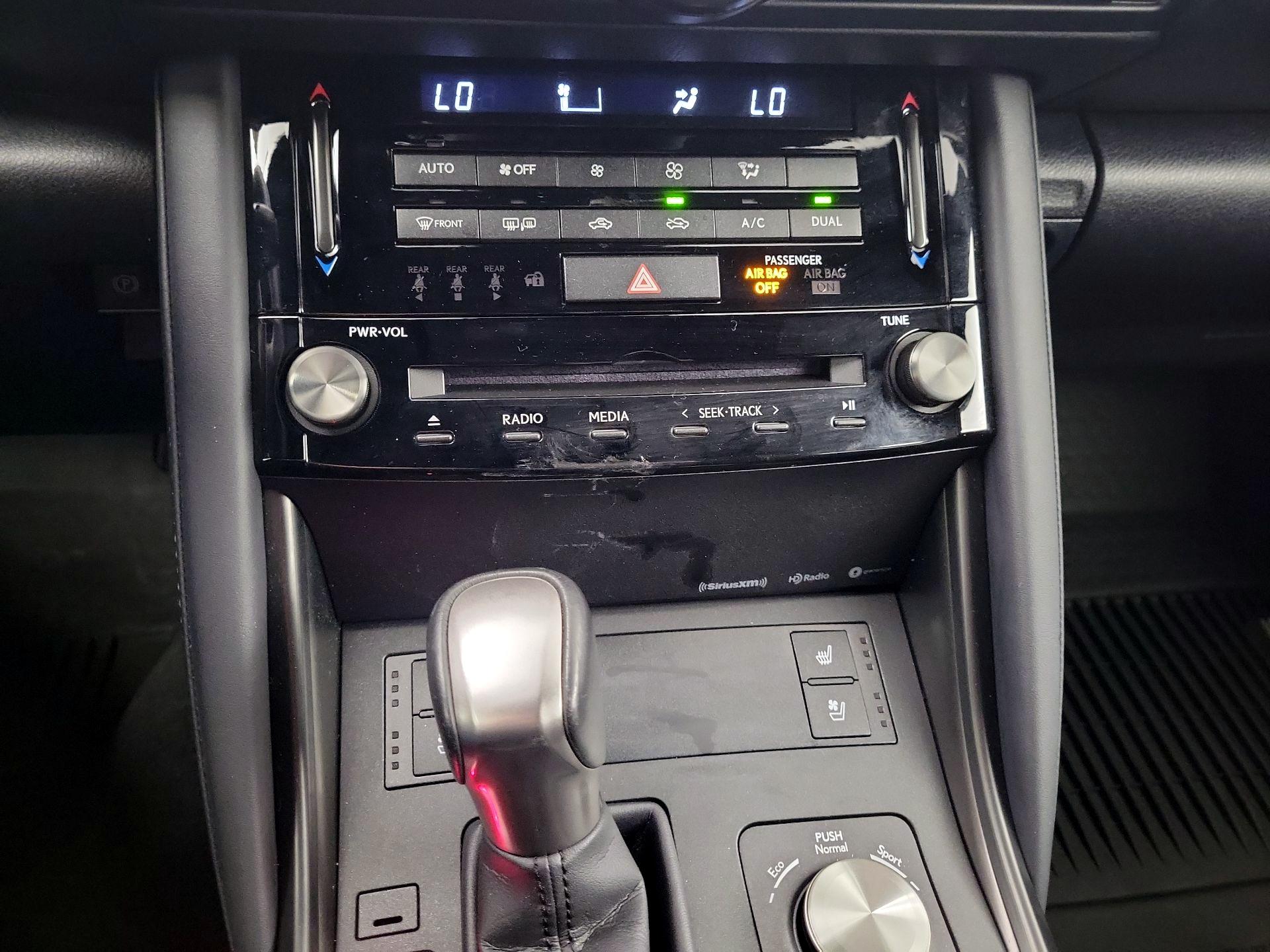 Thumbnail: 2023 Lexus IS - 14