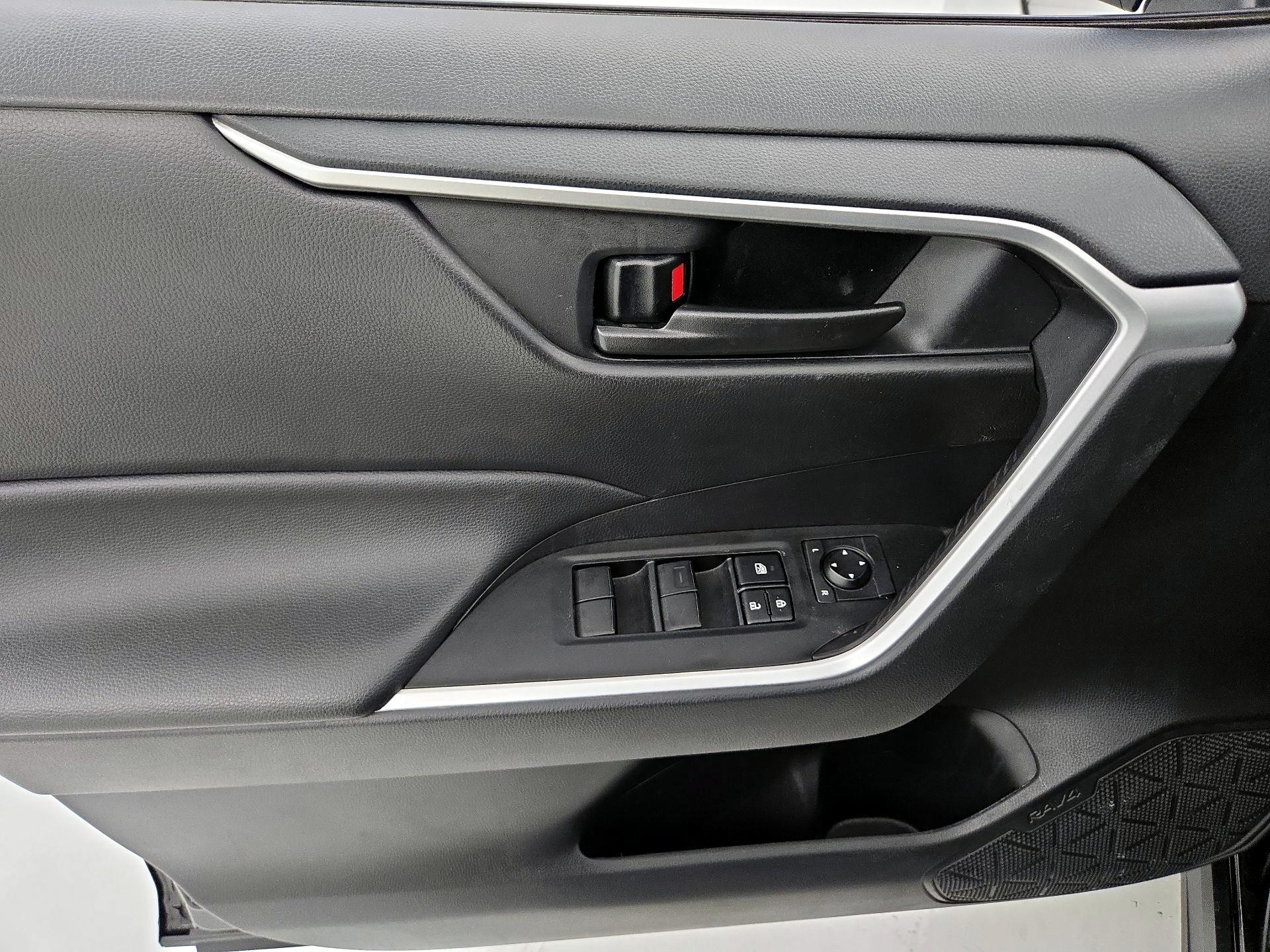 Thumbnail: 2024 Toyota RAV4 - 12