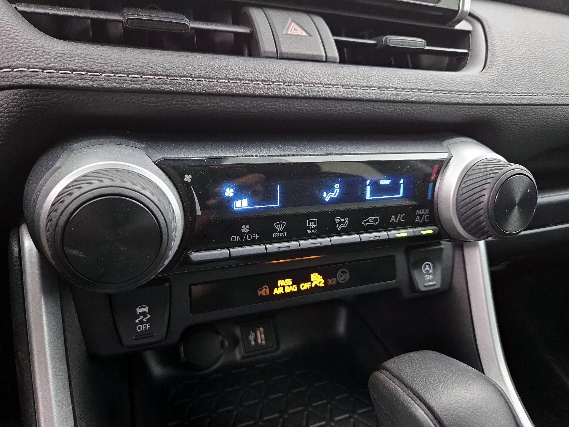 Thumbnail: 2024 Toyota RAV4 - 16