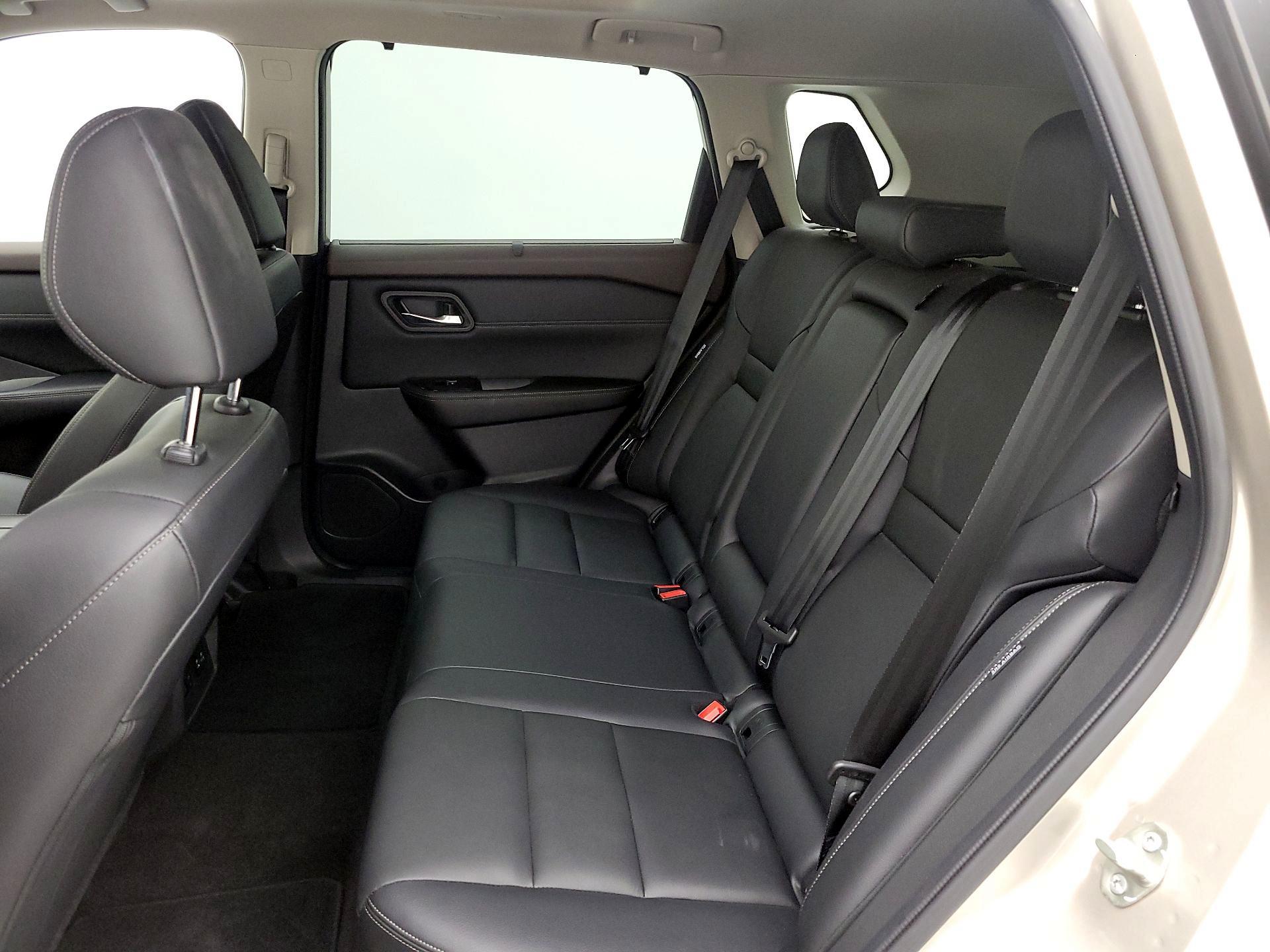 Thumbnail: 2023 Nissan Rogue - 20