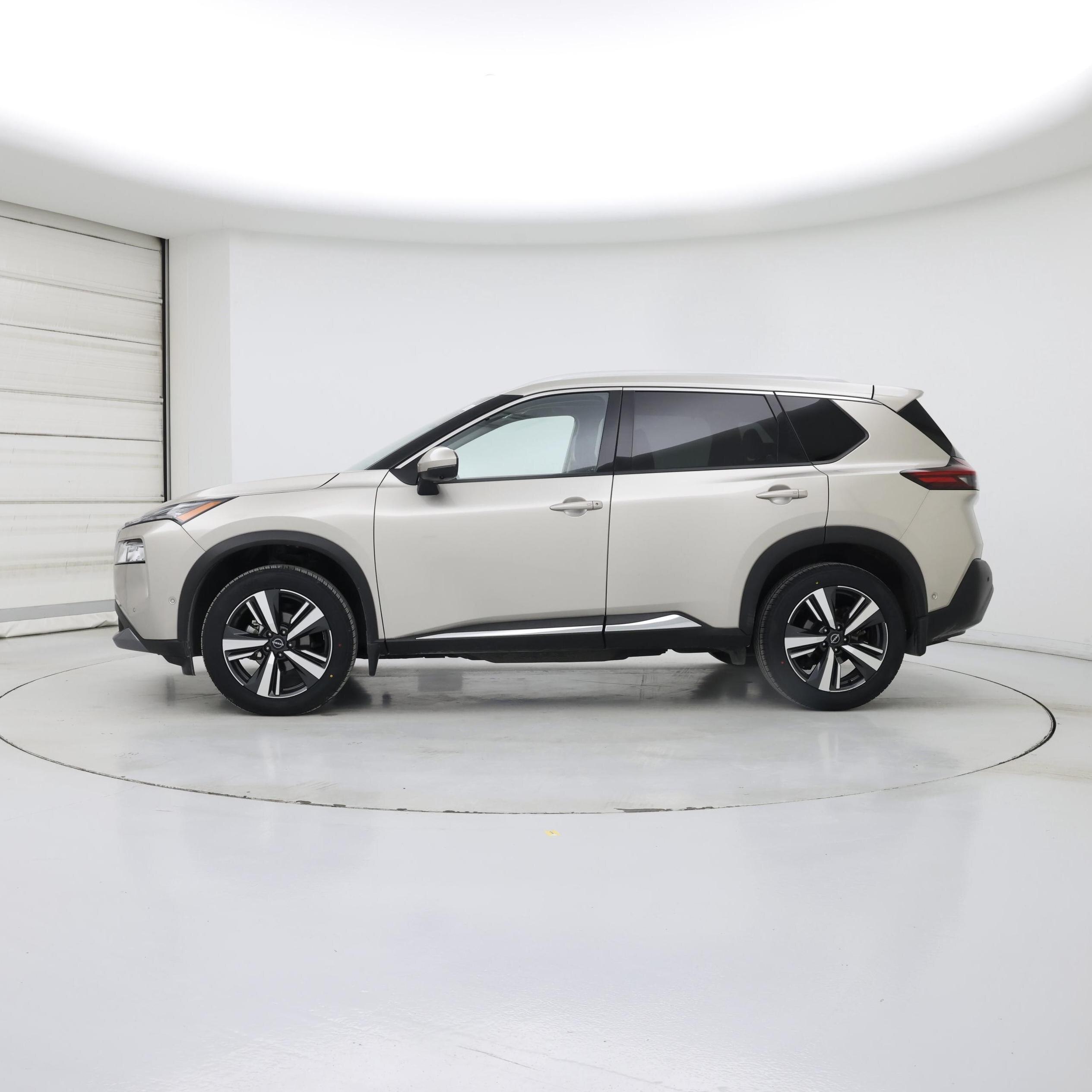 Thumbnail: 2023 Nissan Rogue - 3