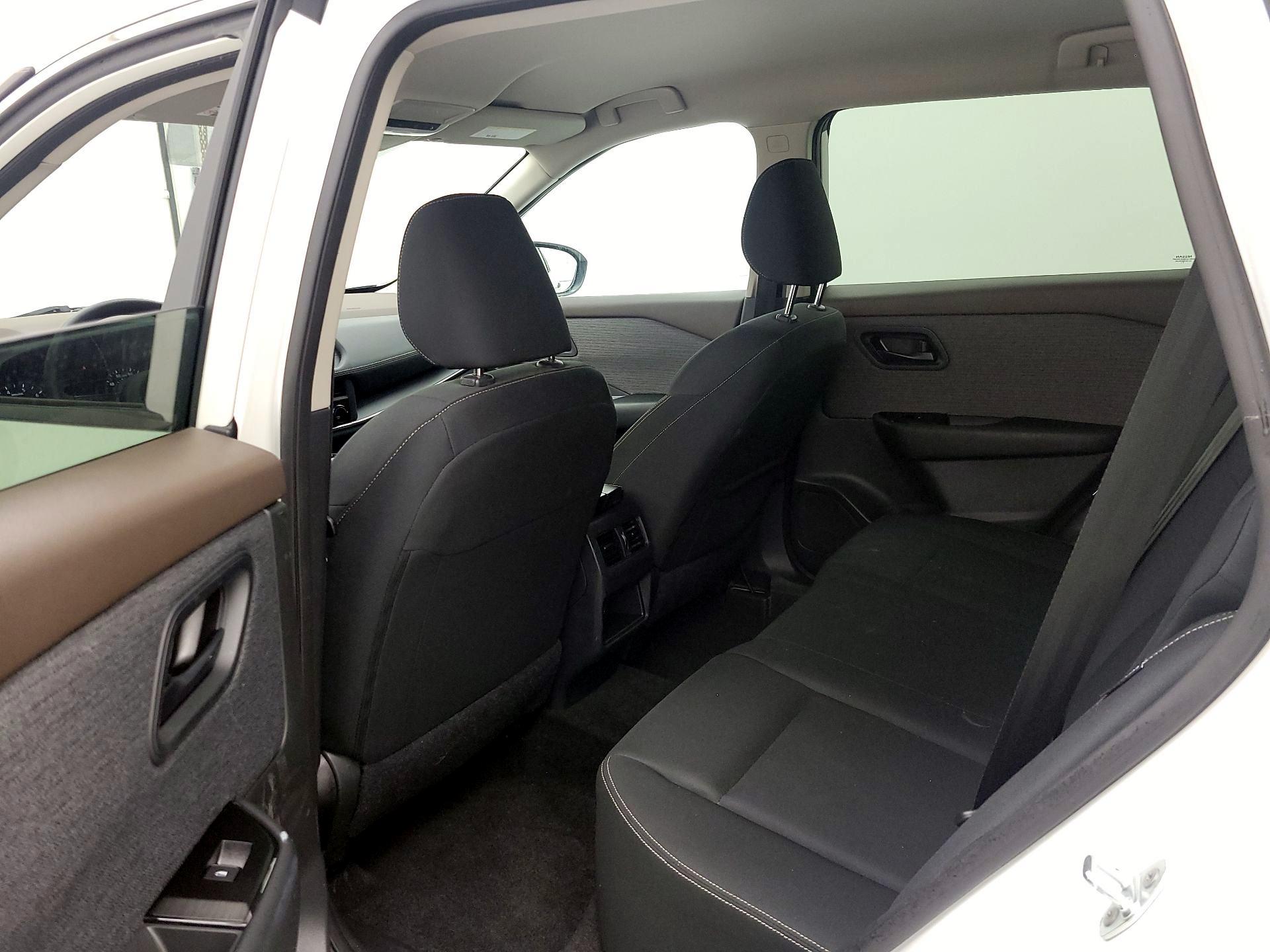 Thumbnail: 2023 Nissan Rogue - 19